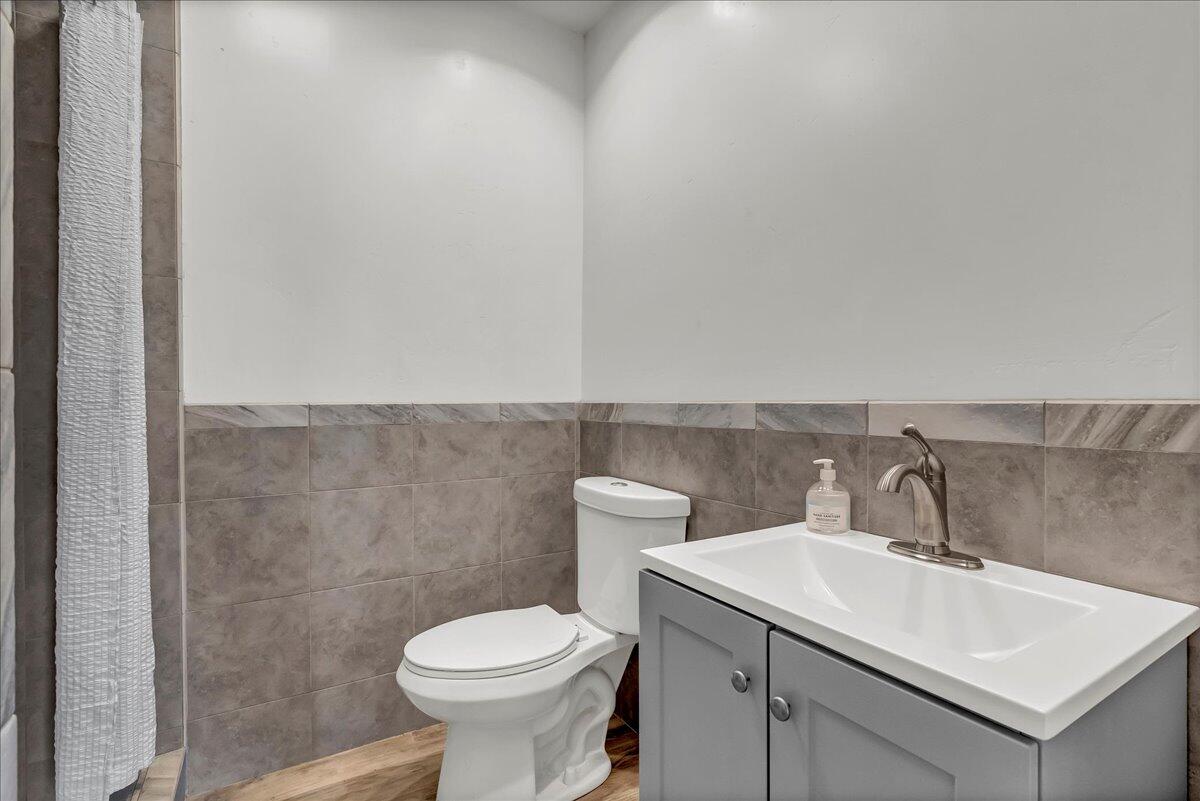 31161 Meadowlark Ln, Springville, CA 93265