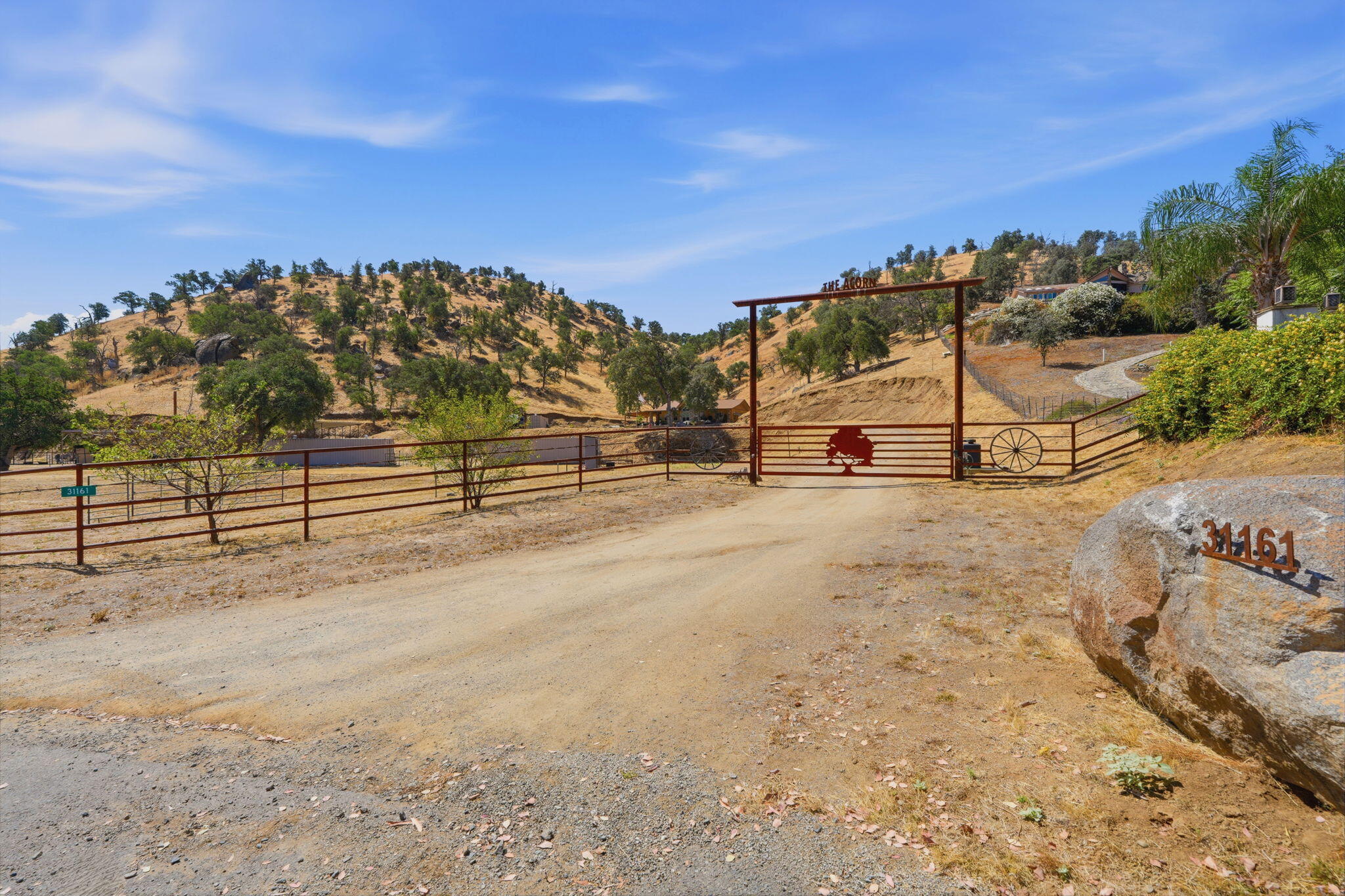 31161 Meadowlark Ln, Springville, CA 93265