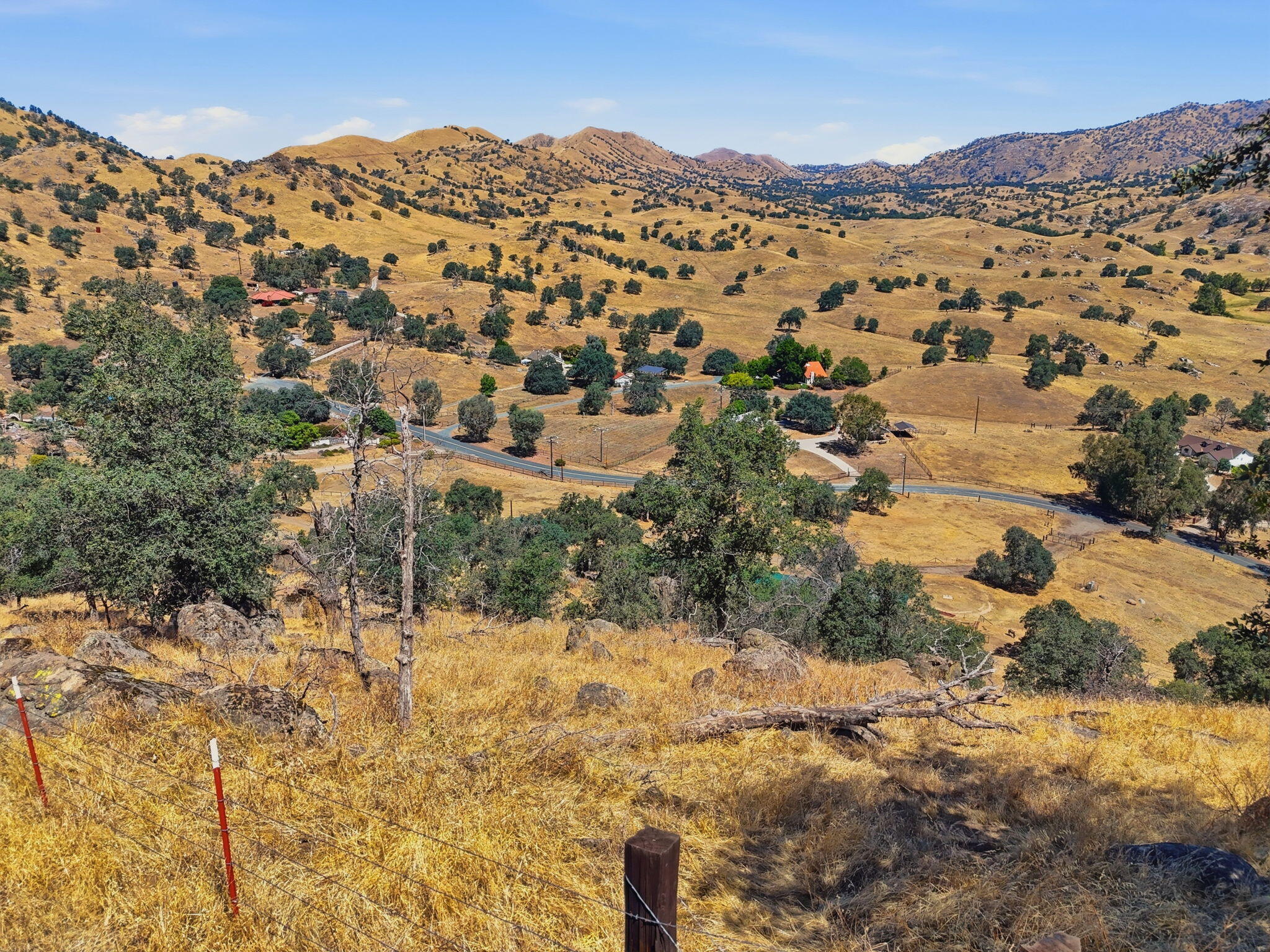 31161 Meadowlark Ln, Springville, CA 93265