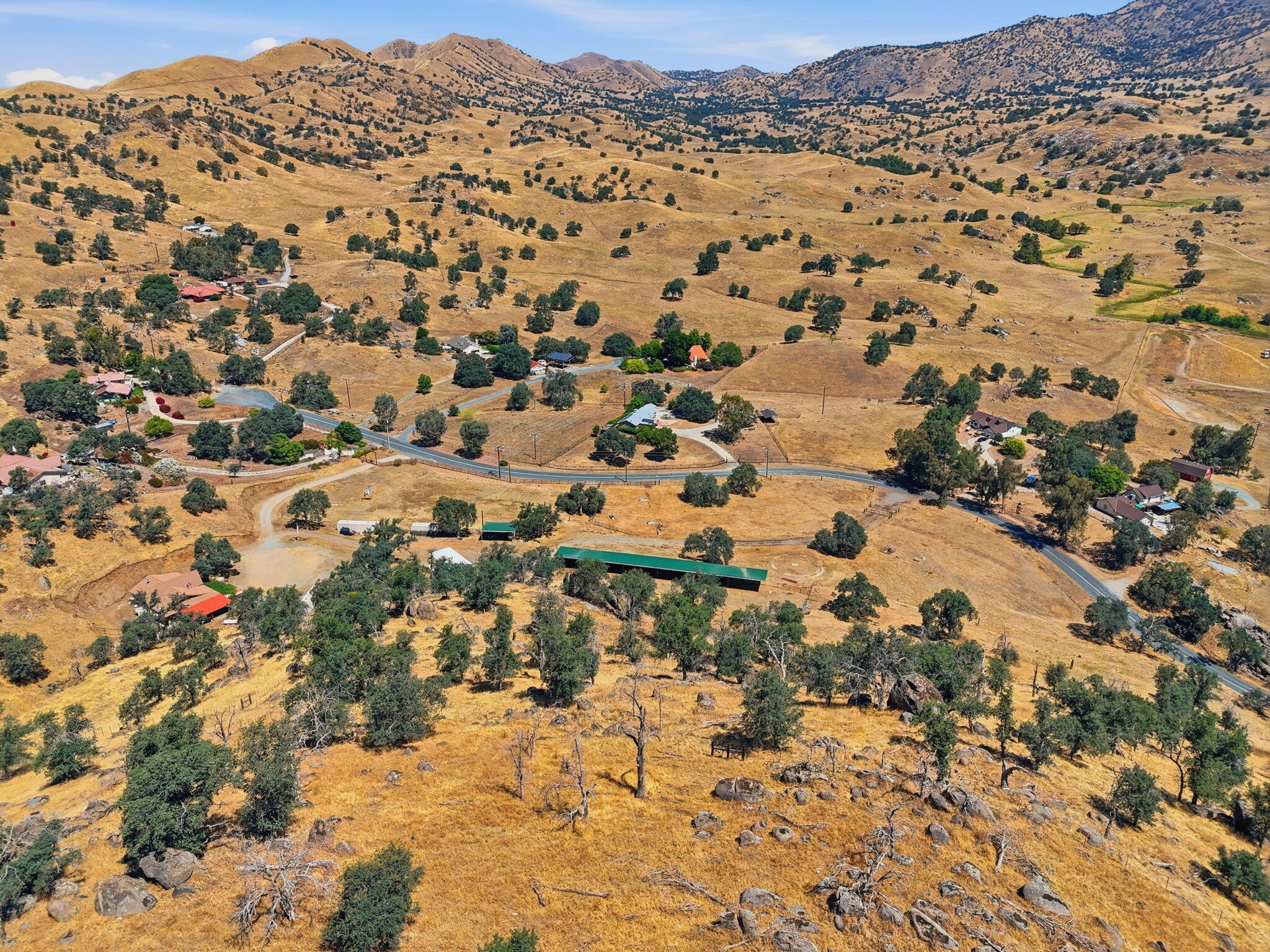 31161 Meadowlark Ln, Springville, CA 93265