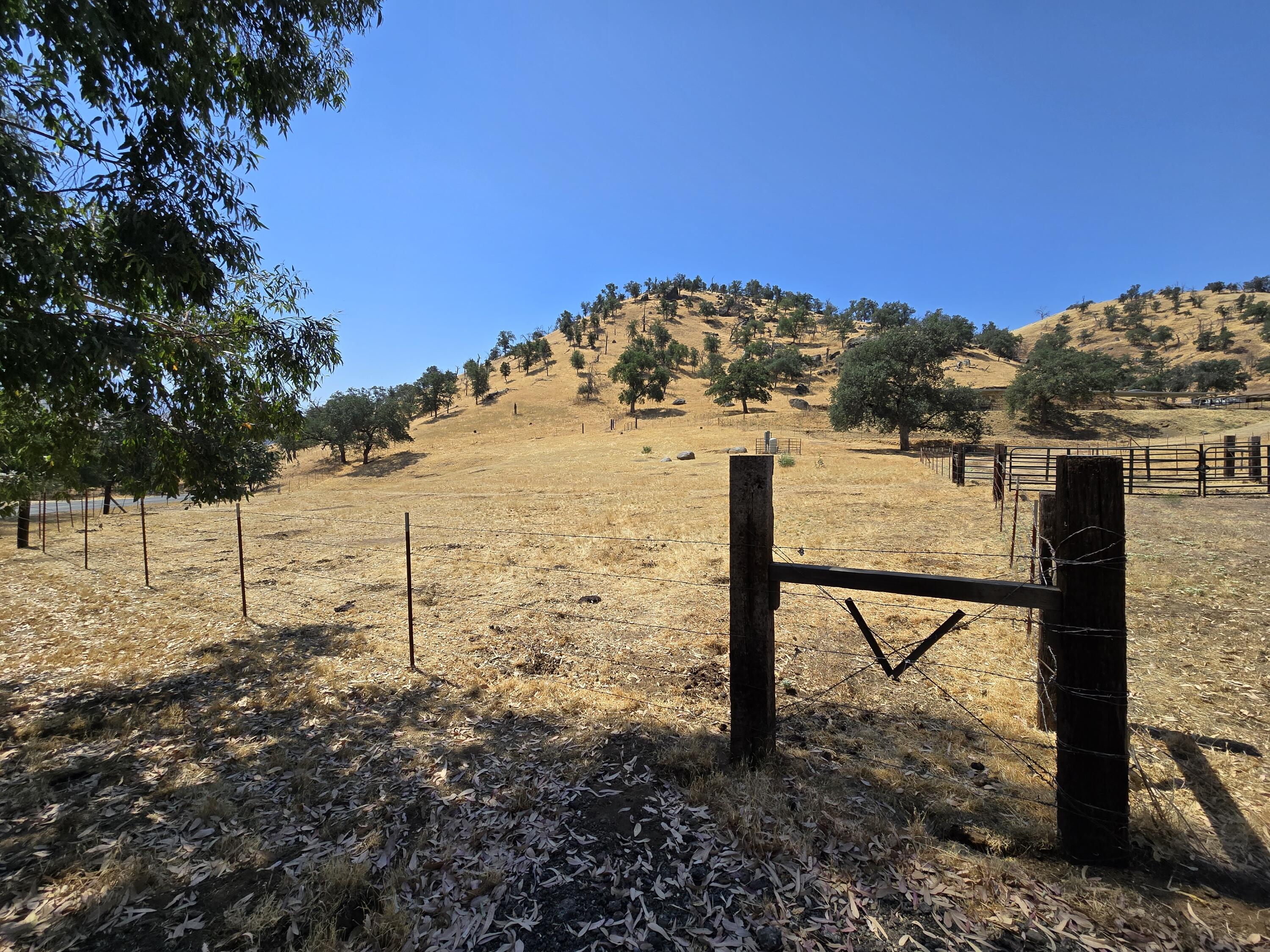 0 Meadowlark Ln #C, Springville, CA 93265