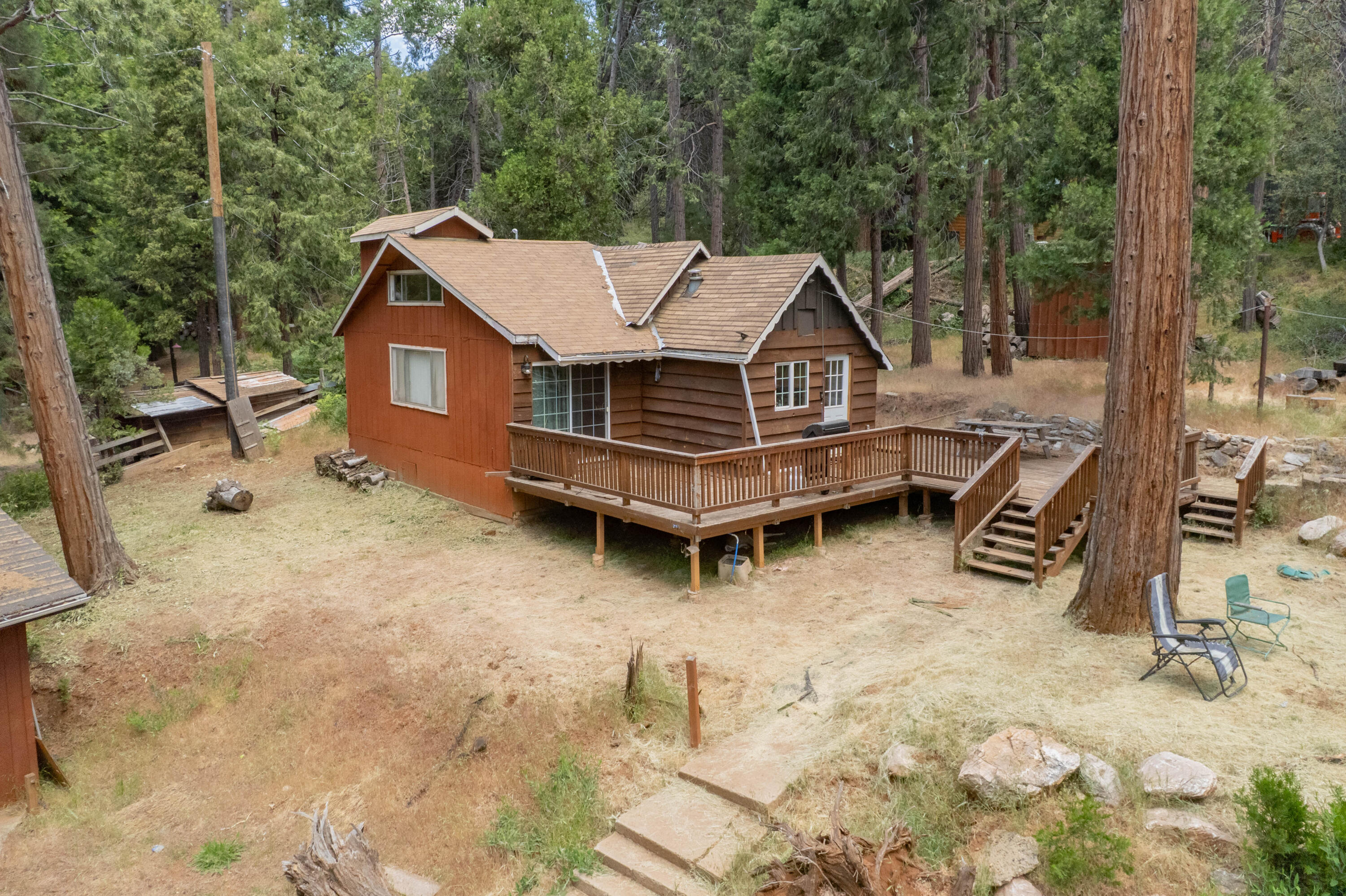 1998 Tienken Ave, Camp Nelson, CA 93265