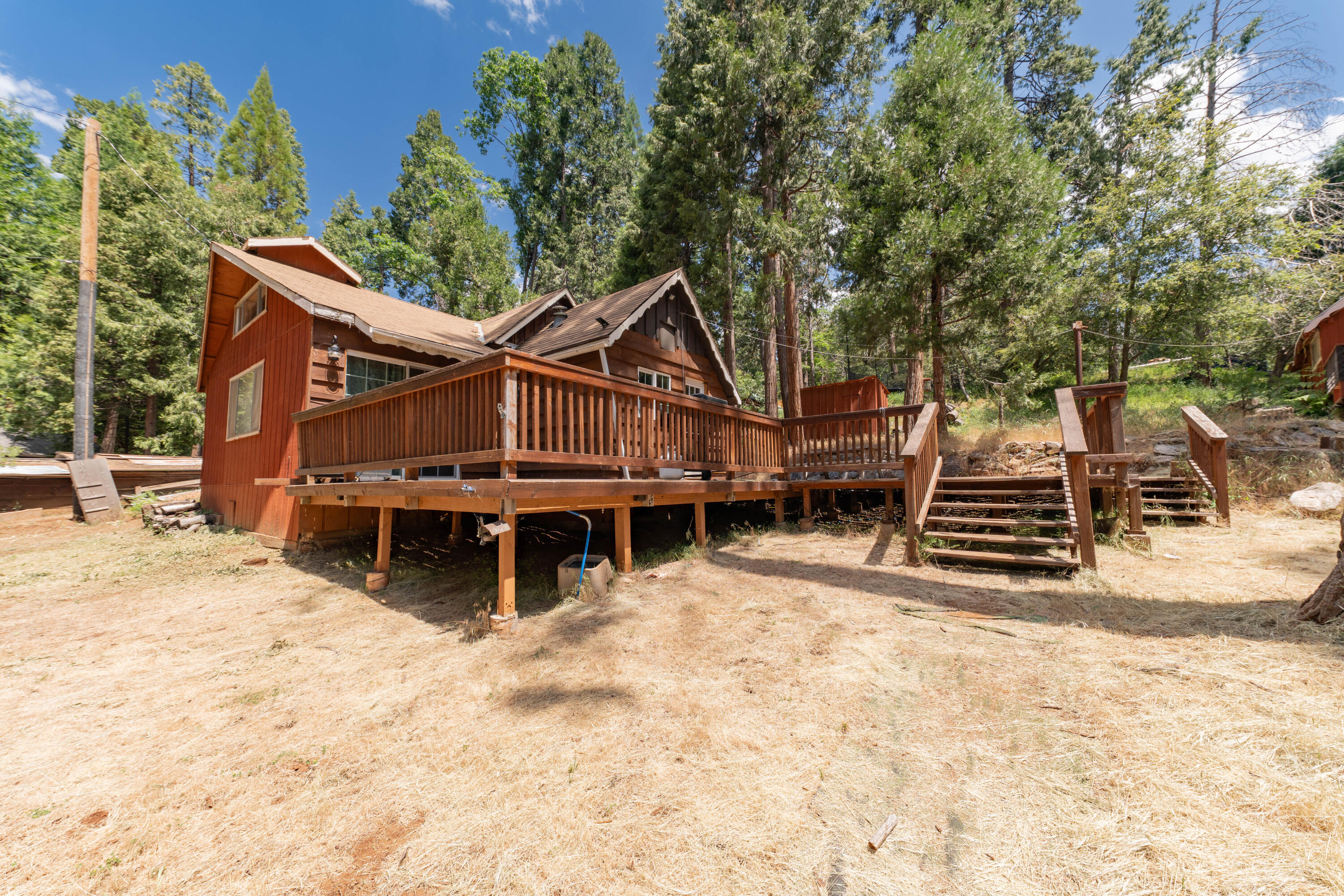 1998 Tienken Ave, Camp Nelson, CA 93265