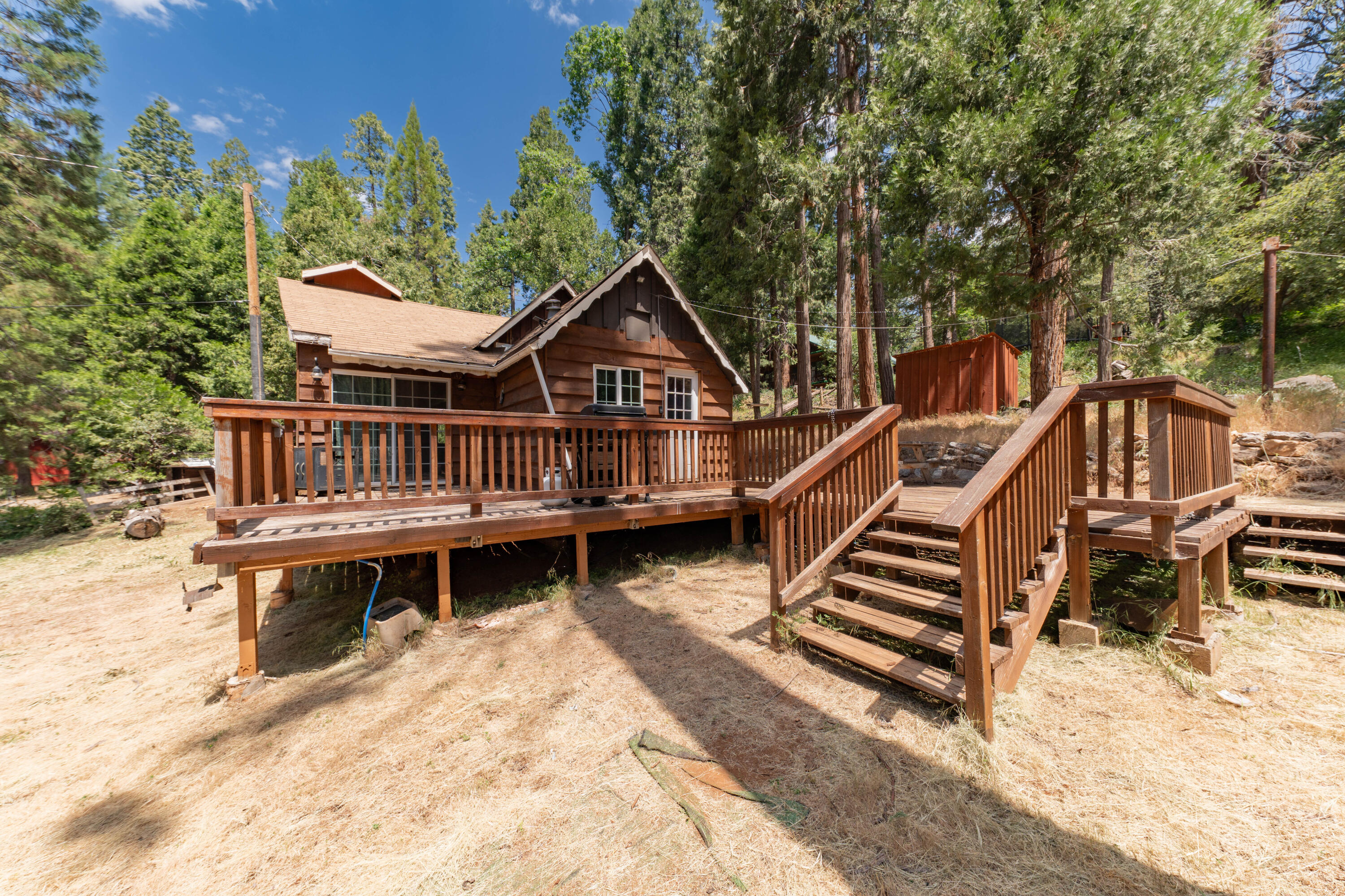 1998 Tienken Ave, Camp Nelson, CA 93265