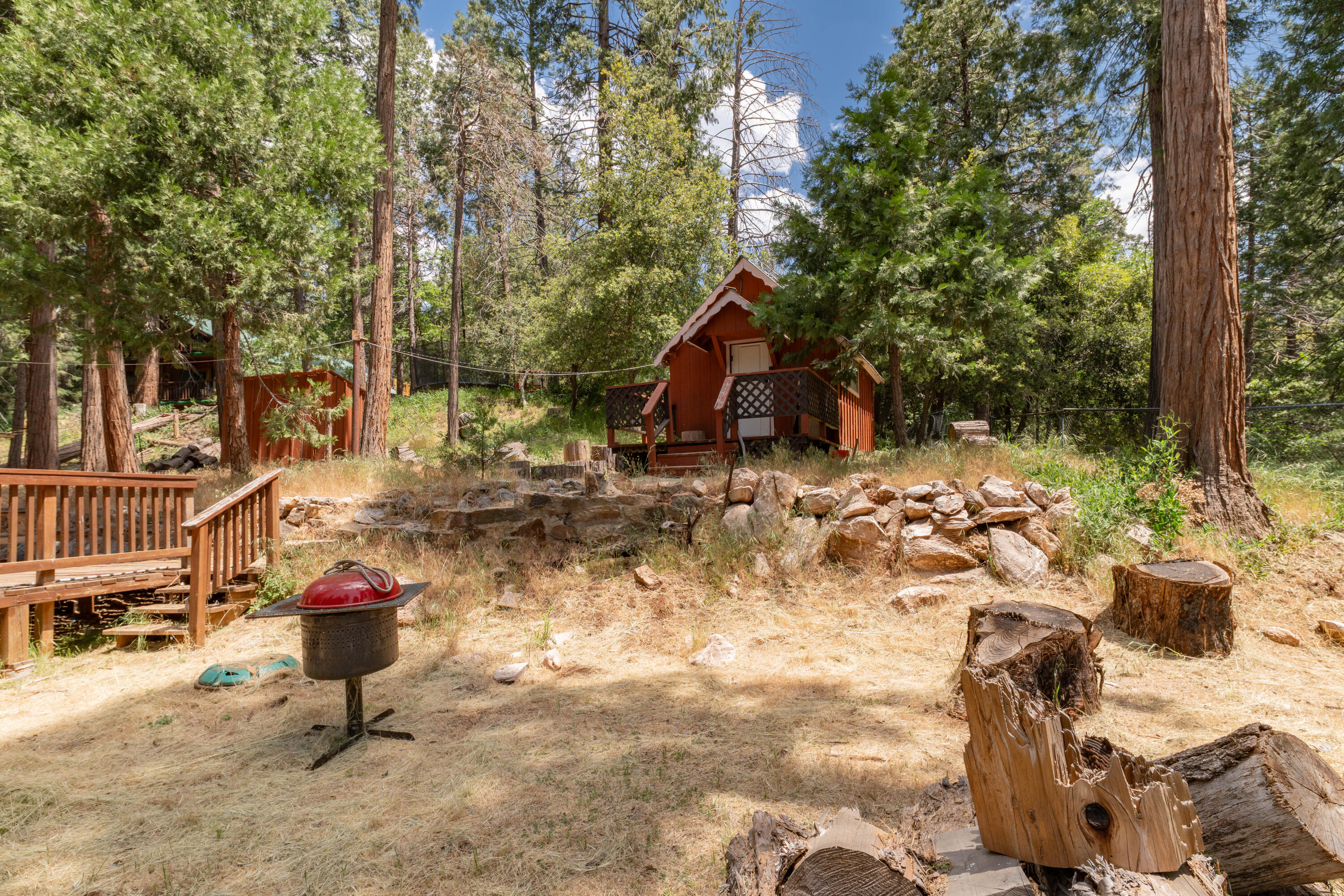 1998 Tienken Ave, Camp Nelson, CA 93265