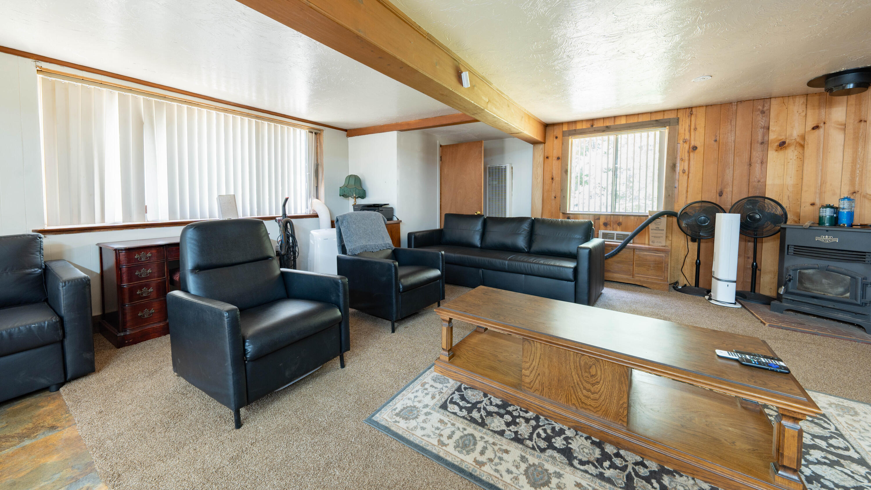 1998 Tienken Ave, Camp Nelson, CA 93265