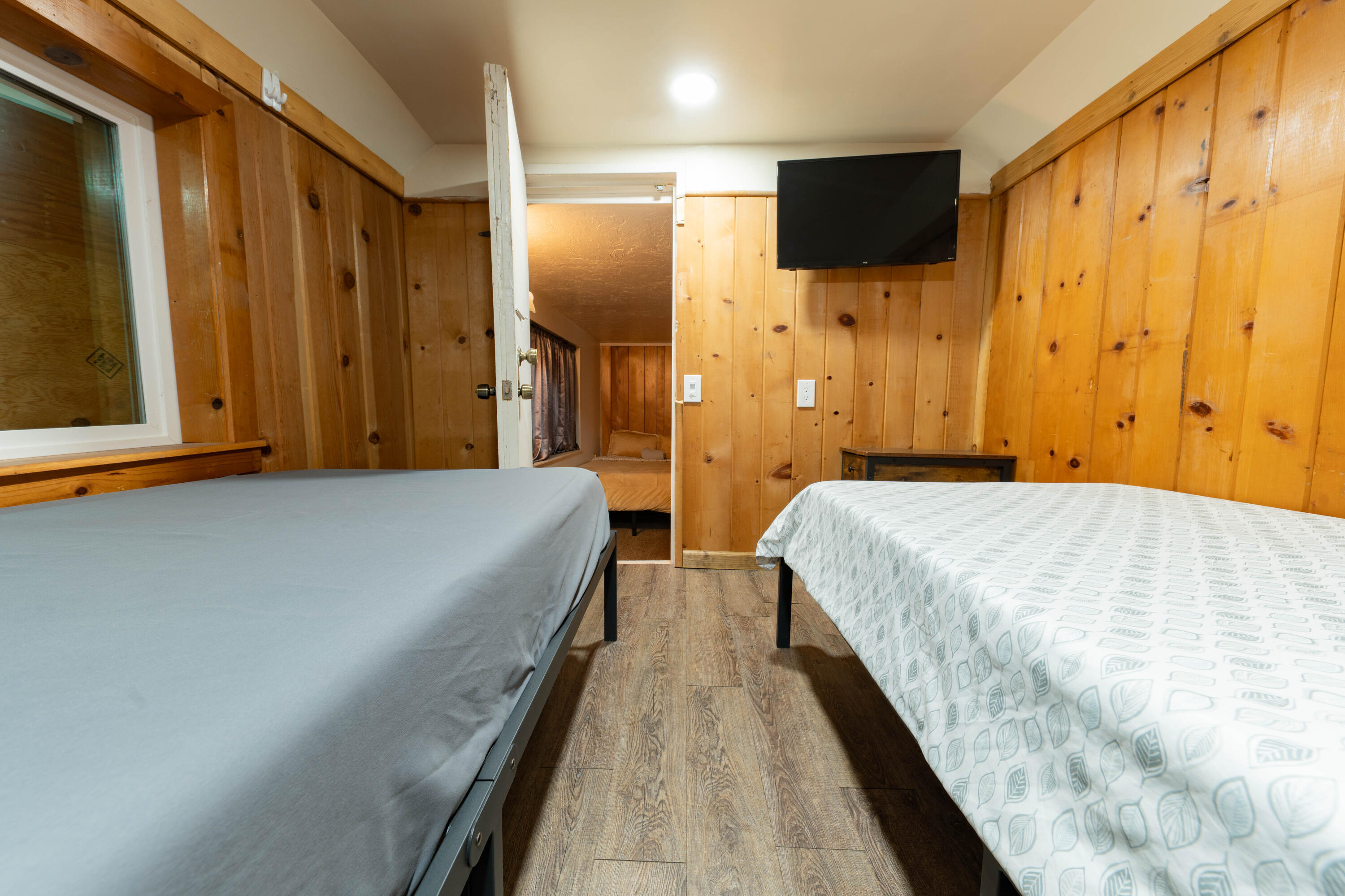 1998 Tienken Ave, Camp Nelson, CA 93265