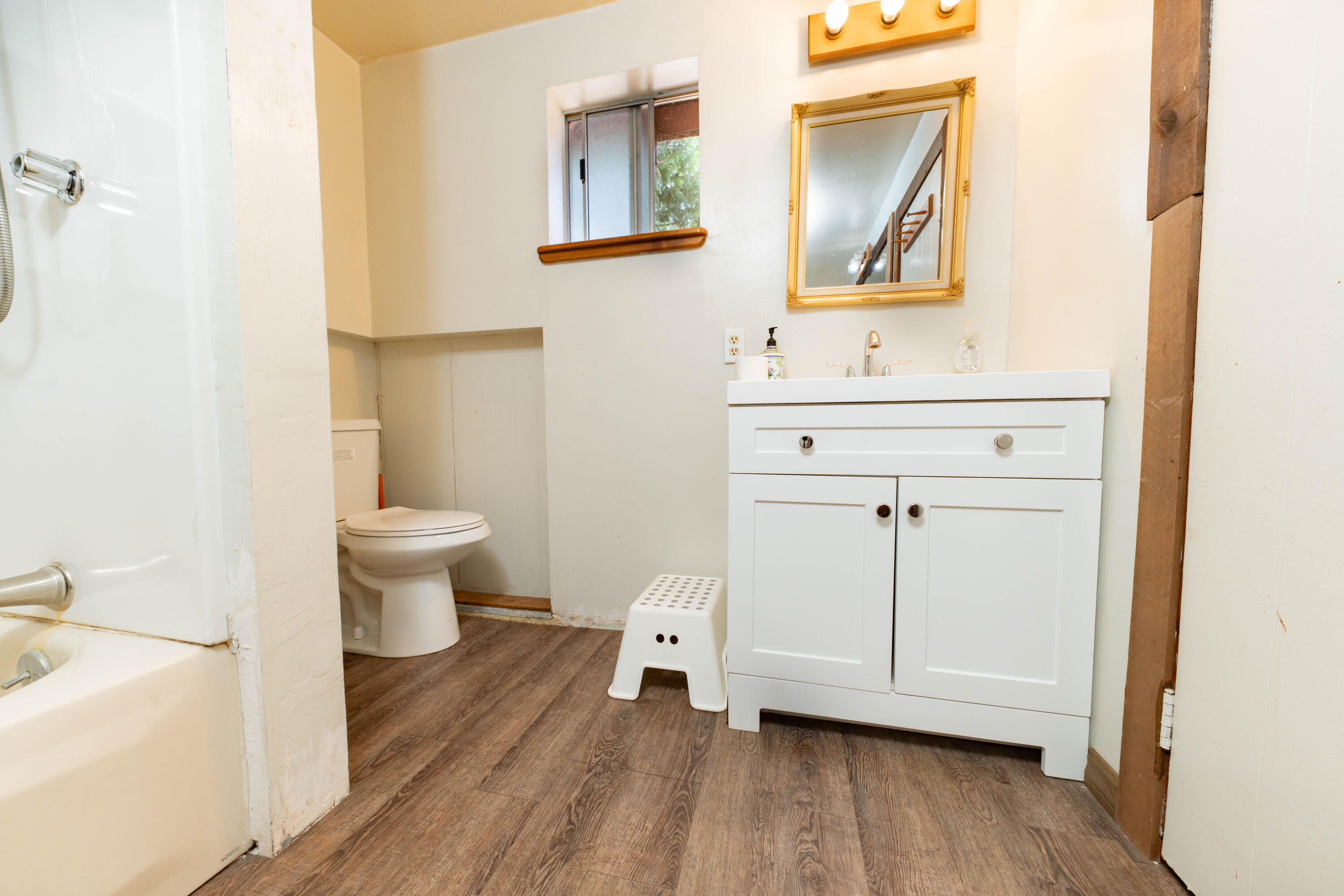 1998 Tienken Ave, Camp Nelson, CA 93265