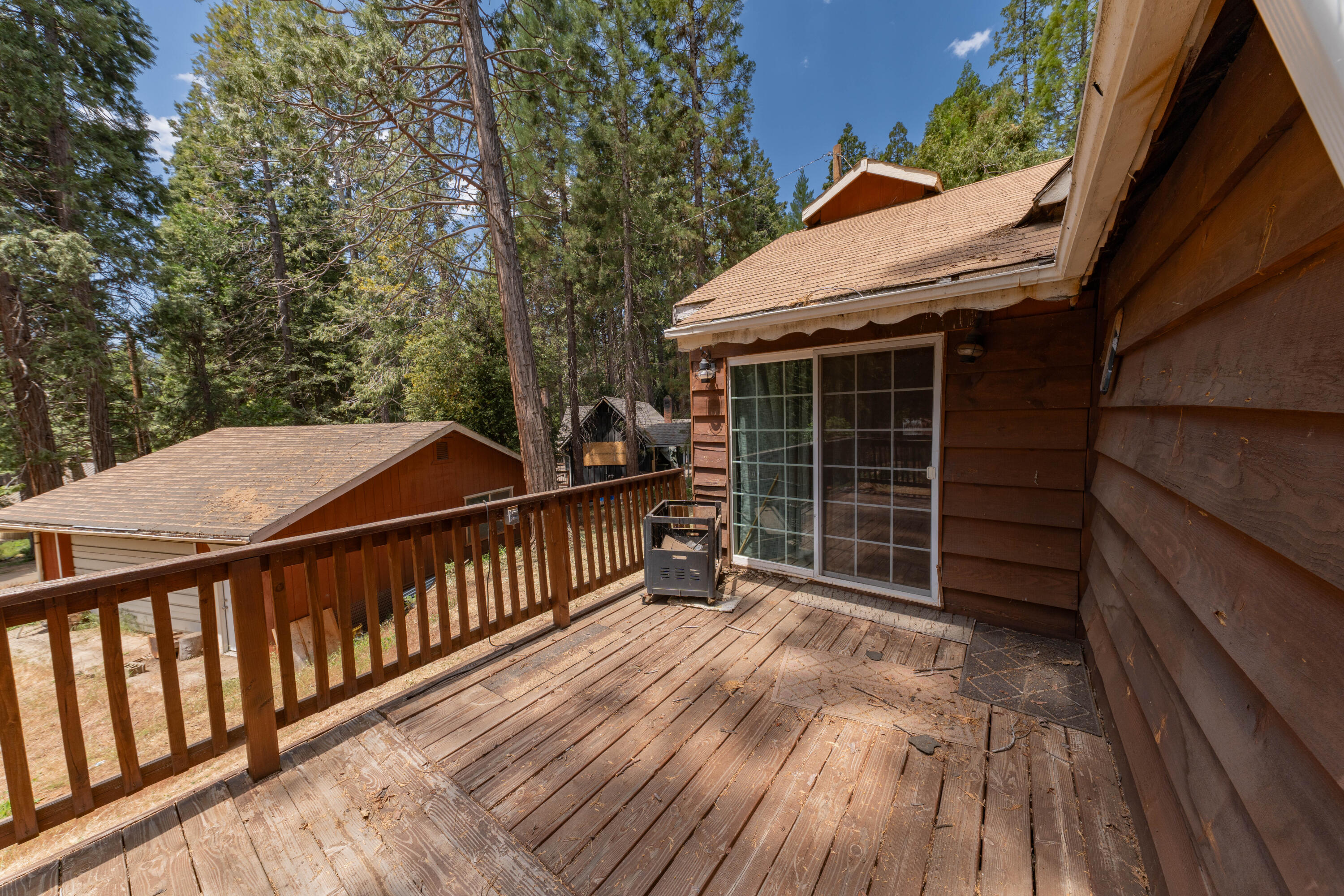 1998 Tienken Ave, Camp Nelson, CA 93265