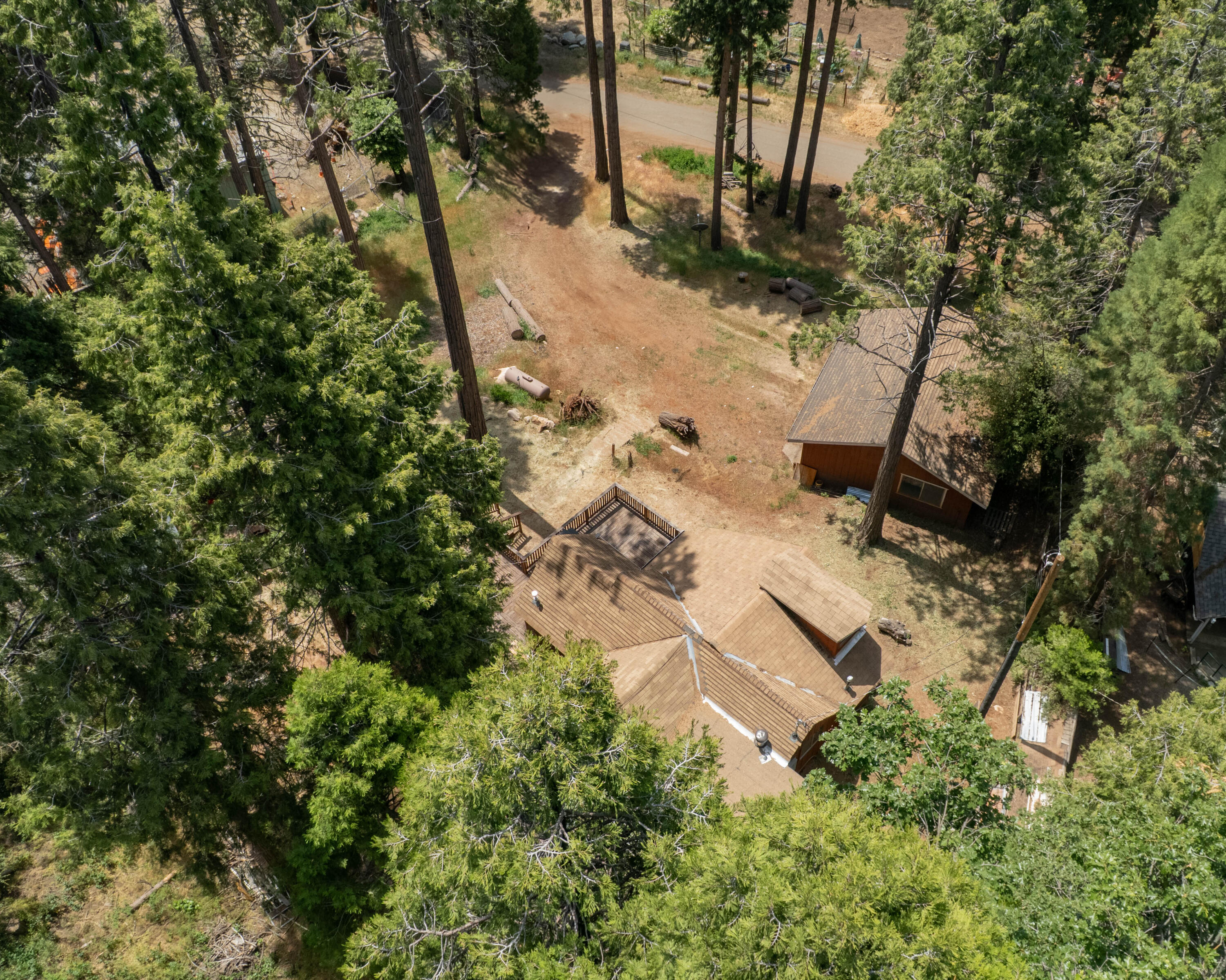 1998 Tienken Ave, Camp Nelson, CA 93265