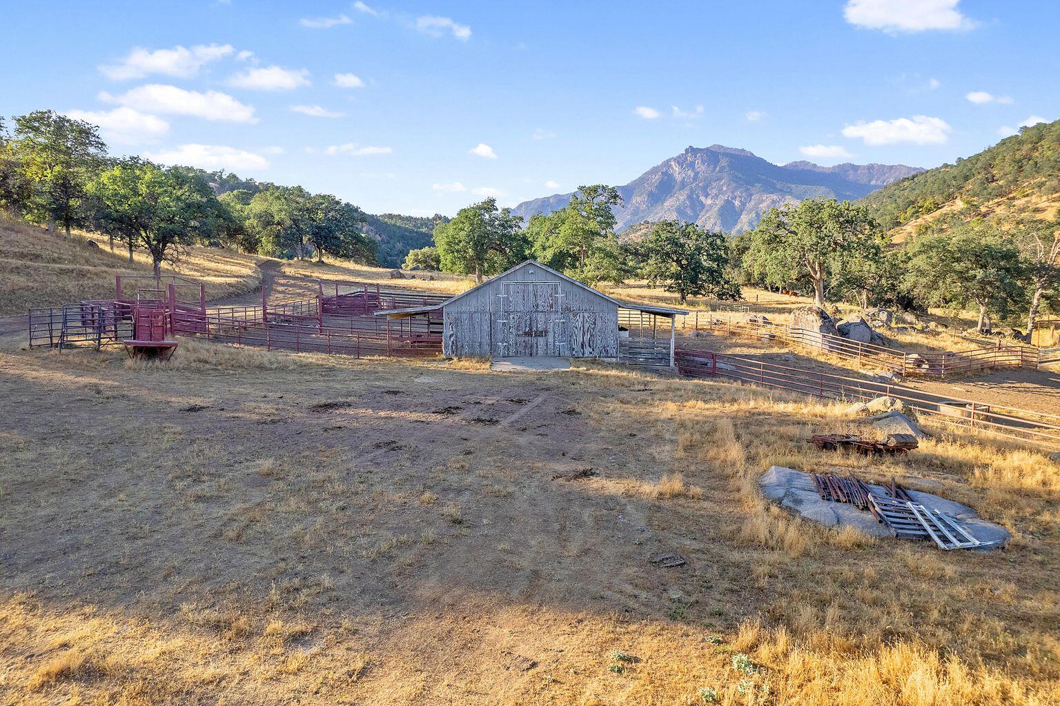 44223 Balch Park Road Rd, Springville, CA 93265