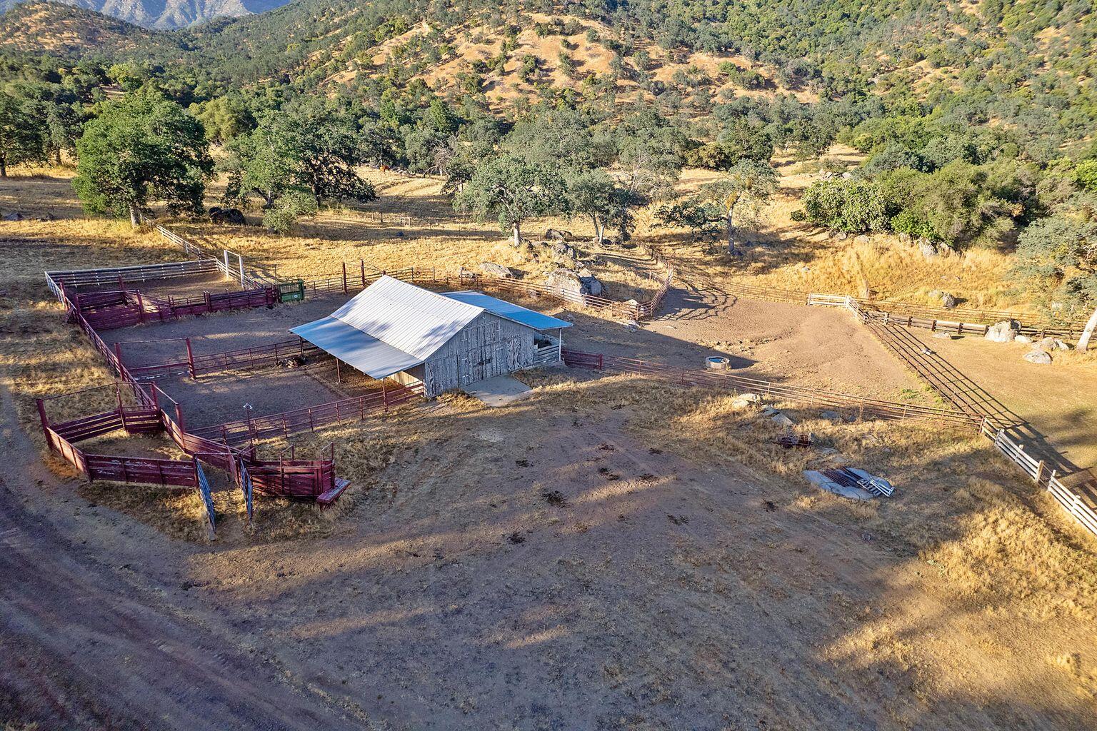 44223 Balch Park Road Rd, Springville, CA 93265