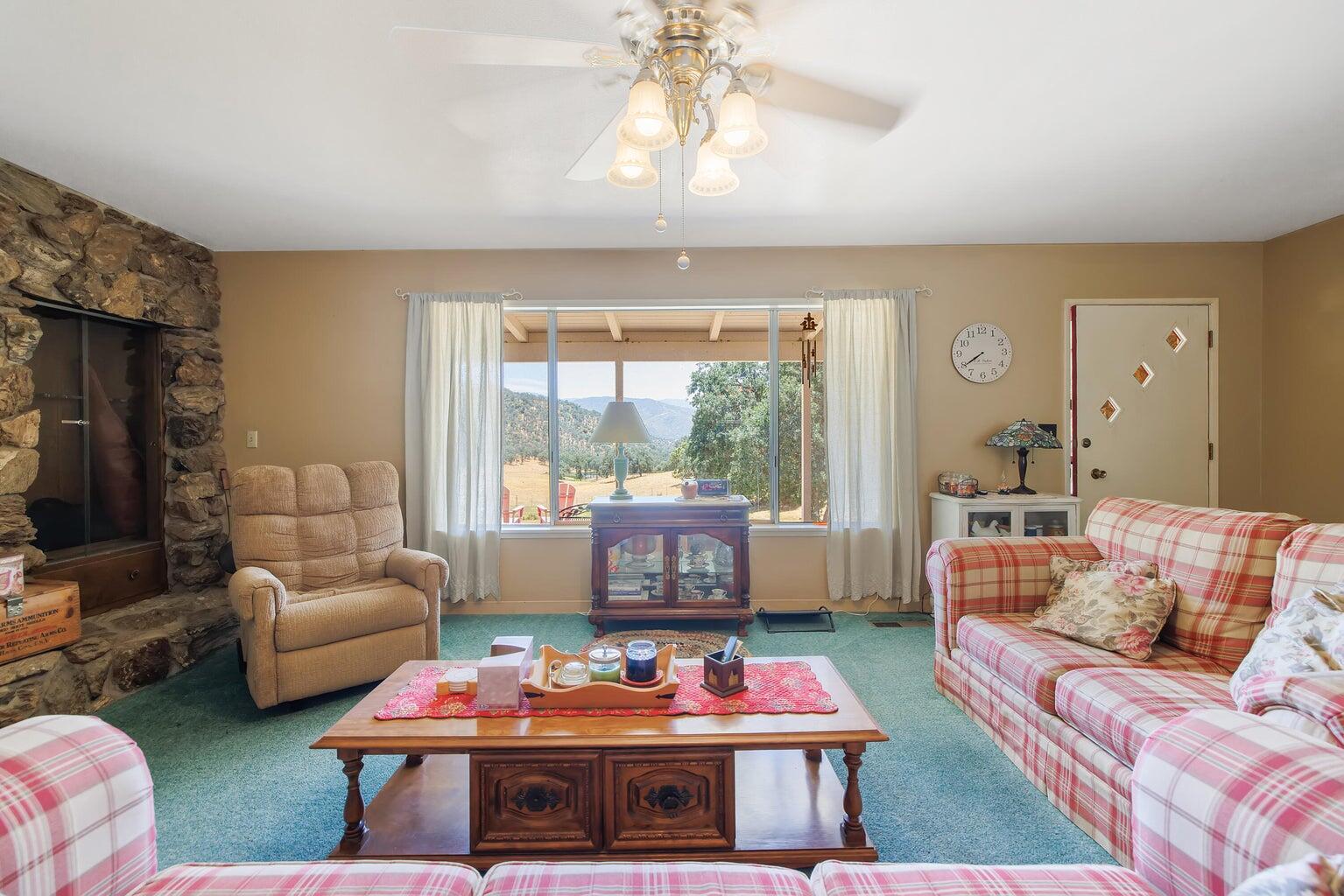 44223 Balch Park Road Rd, Springville, CA 93265