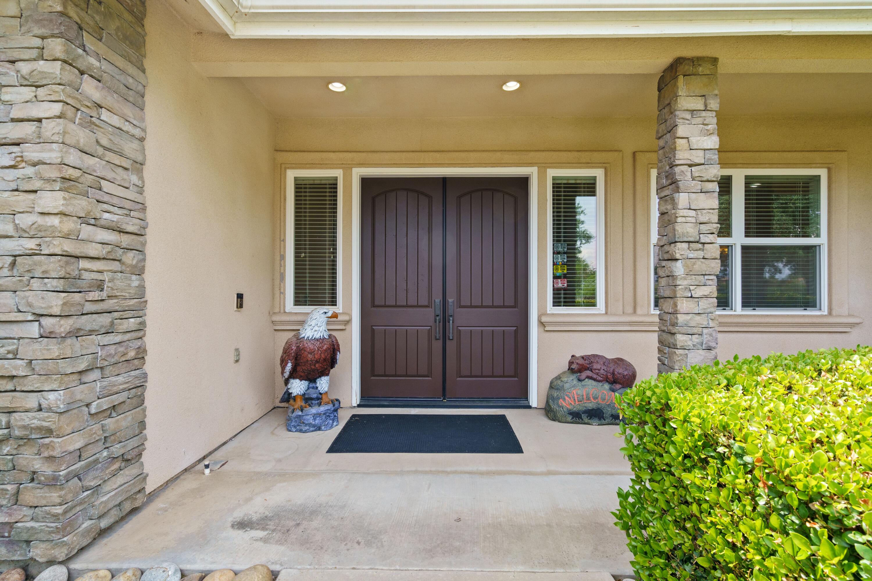 2615 N Linwood St, Visalia, CA 93291