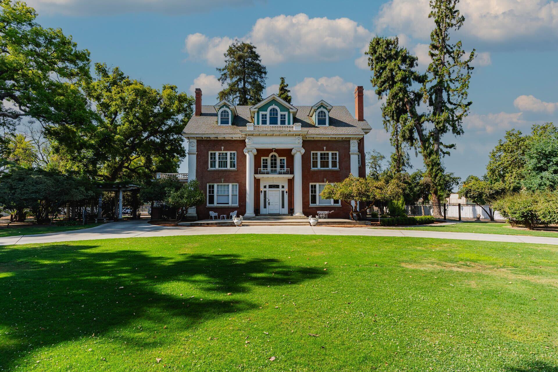 815 E Sycamore Ave, Tulare, CA 93274