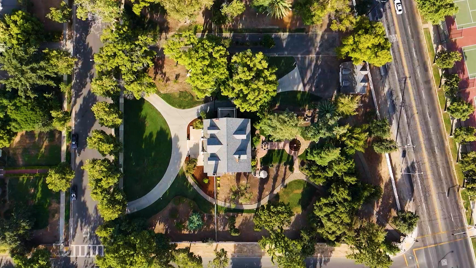 815 E Sycamore Ave, Tulare, CA 93274