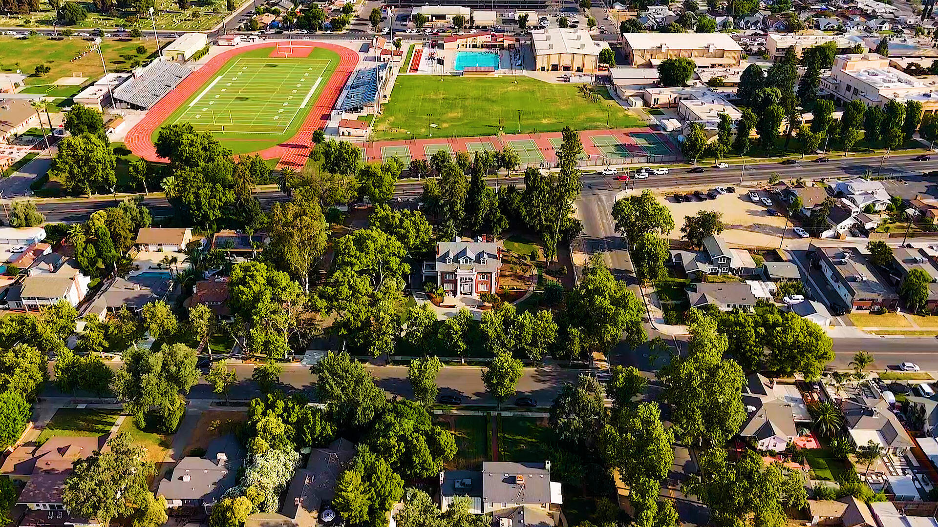 815 E Sycamore Ave, Tulare, CA 93274