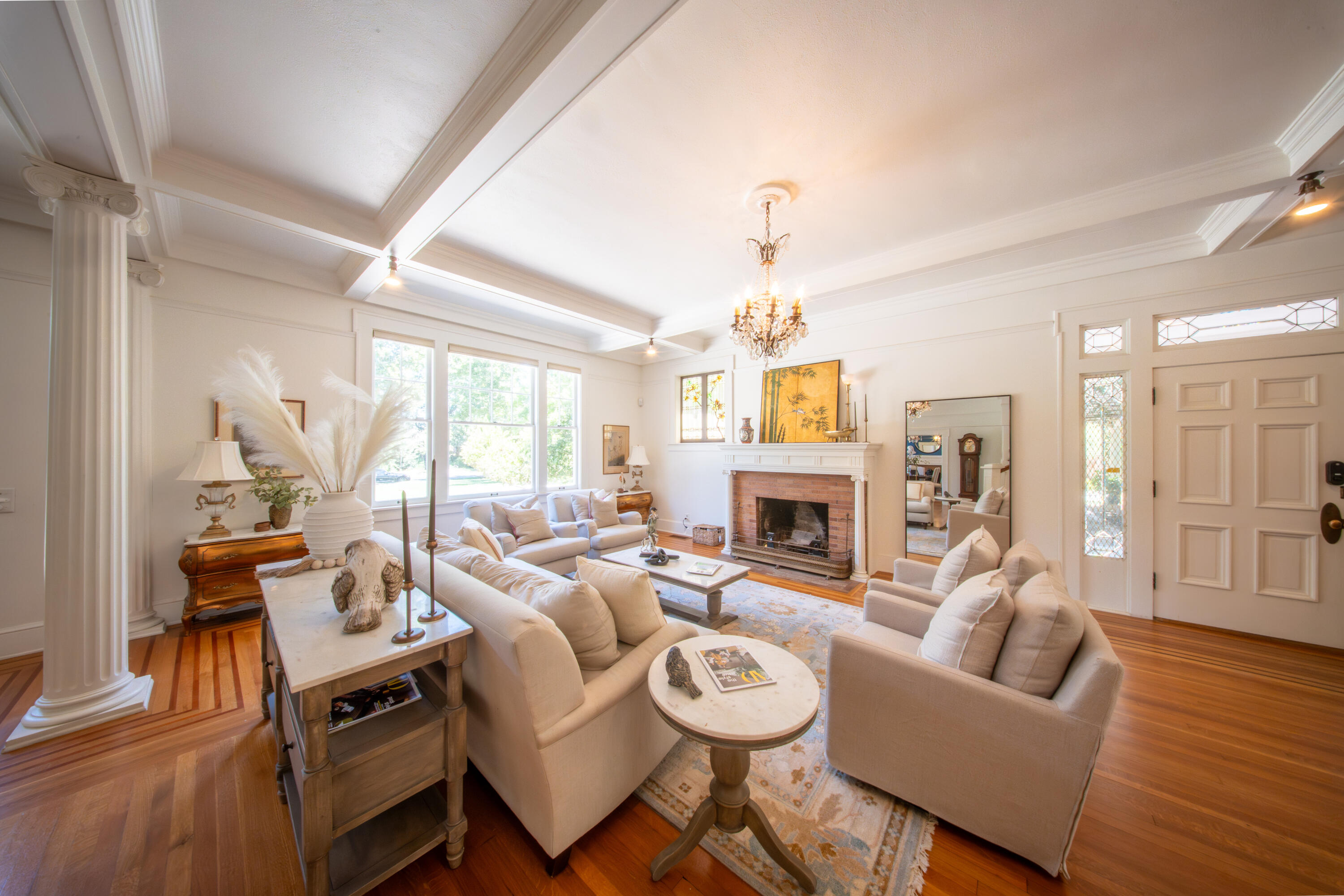 815 E Sycamore Ave, Tulare, CA 93274