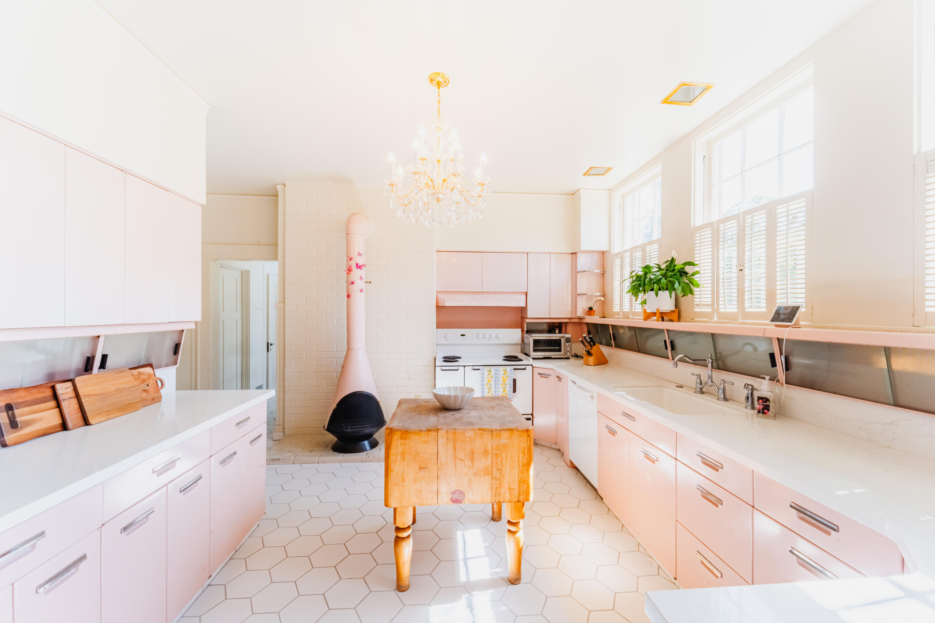 815 E Sycamore Ave, Tulare, CA 93274