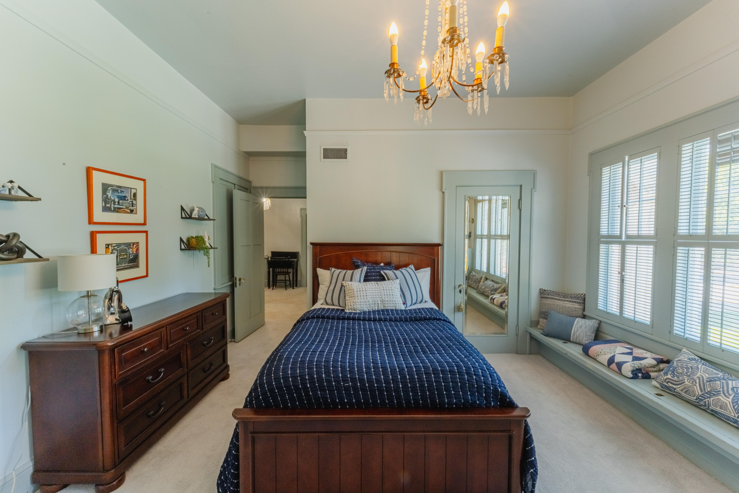 815 E Sycamore Ave, Tulare, CA 93274