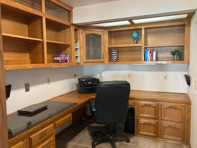 1536 N Tamarack St, Visalia, CA 93291