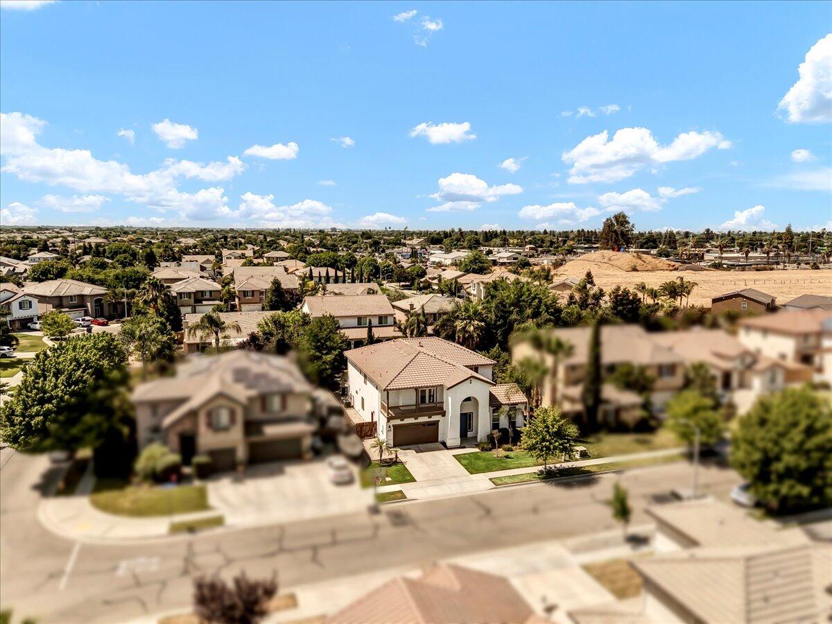 2591 Riviera Ct, Tulare, CA 93274