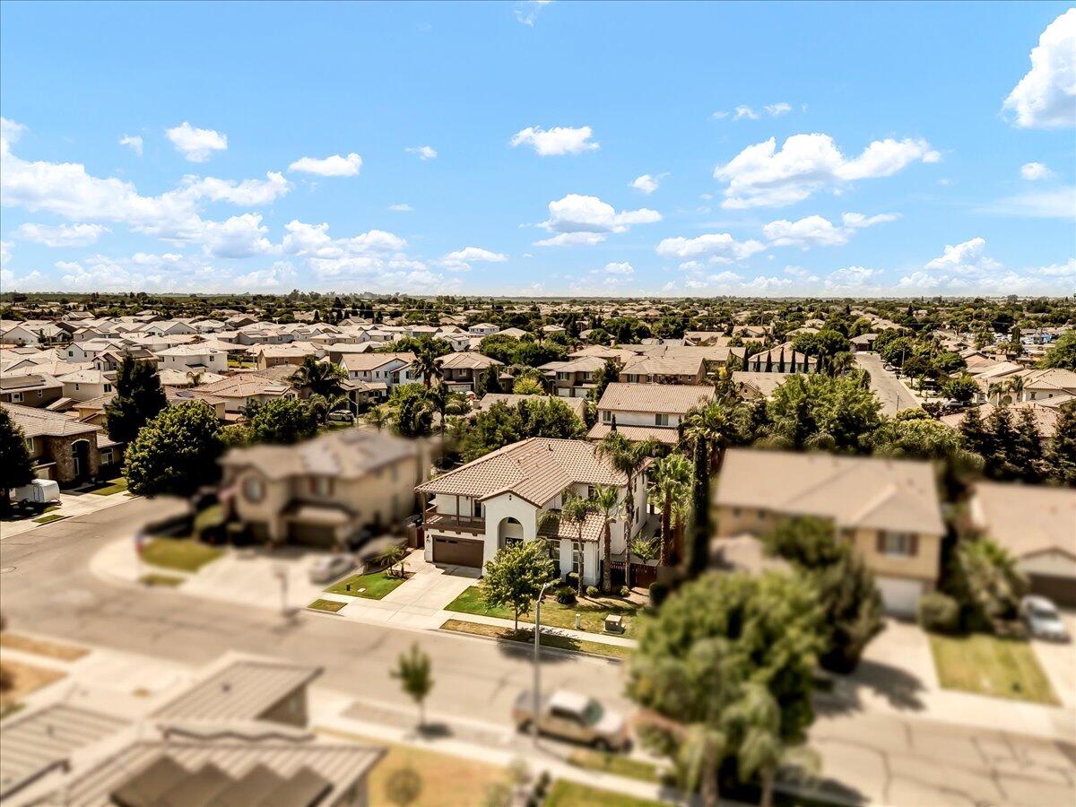 2591 Riviera Ct, Tulare, CA 93274