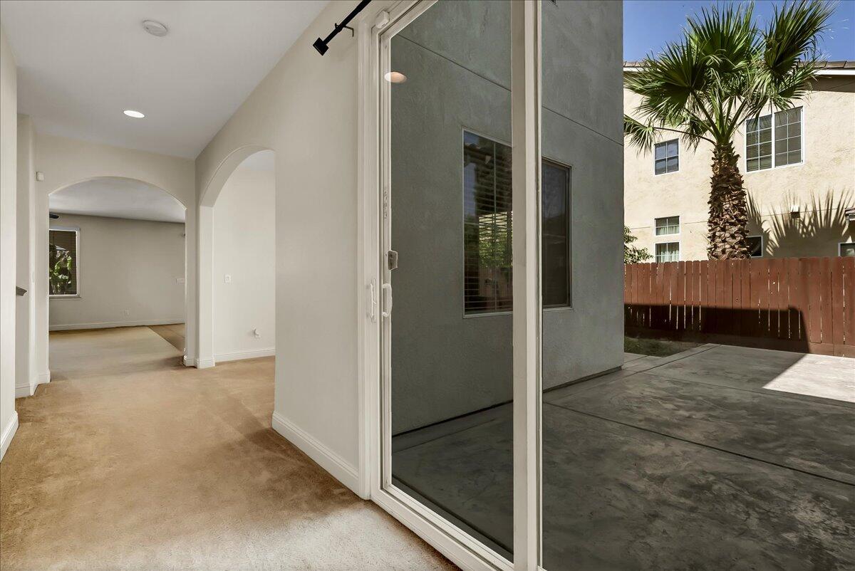 2591 Riviera Ct, Tulare, CA 93274