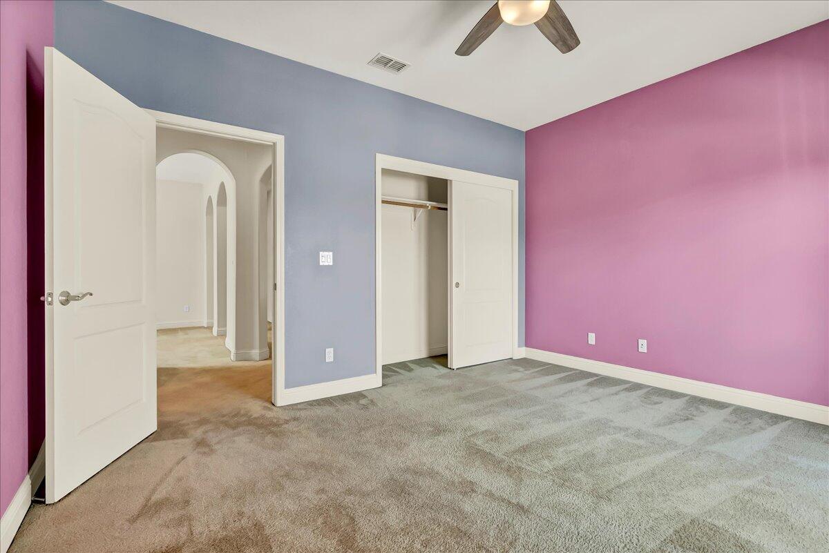 2591 Riviera Ct, Tulare, CA 93274