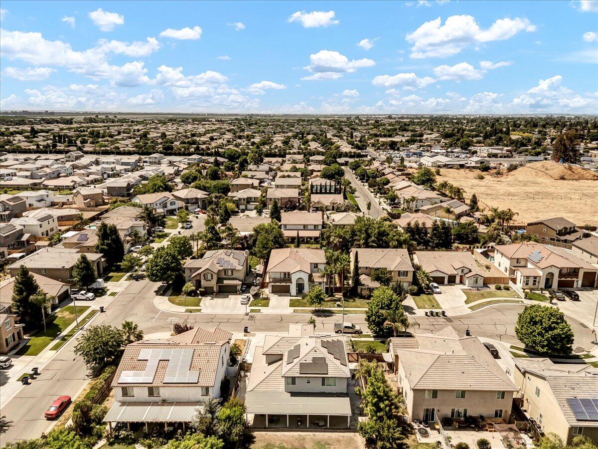 2591 Riviera Ct, Tulare, CA 93274