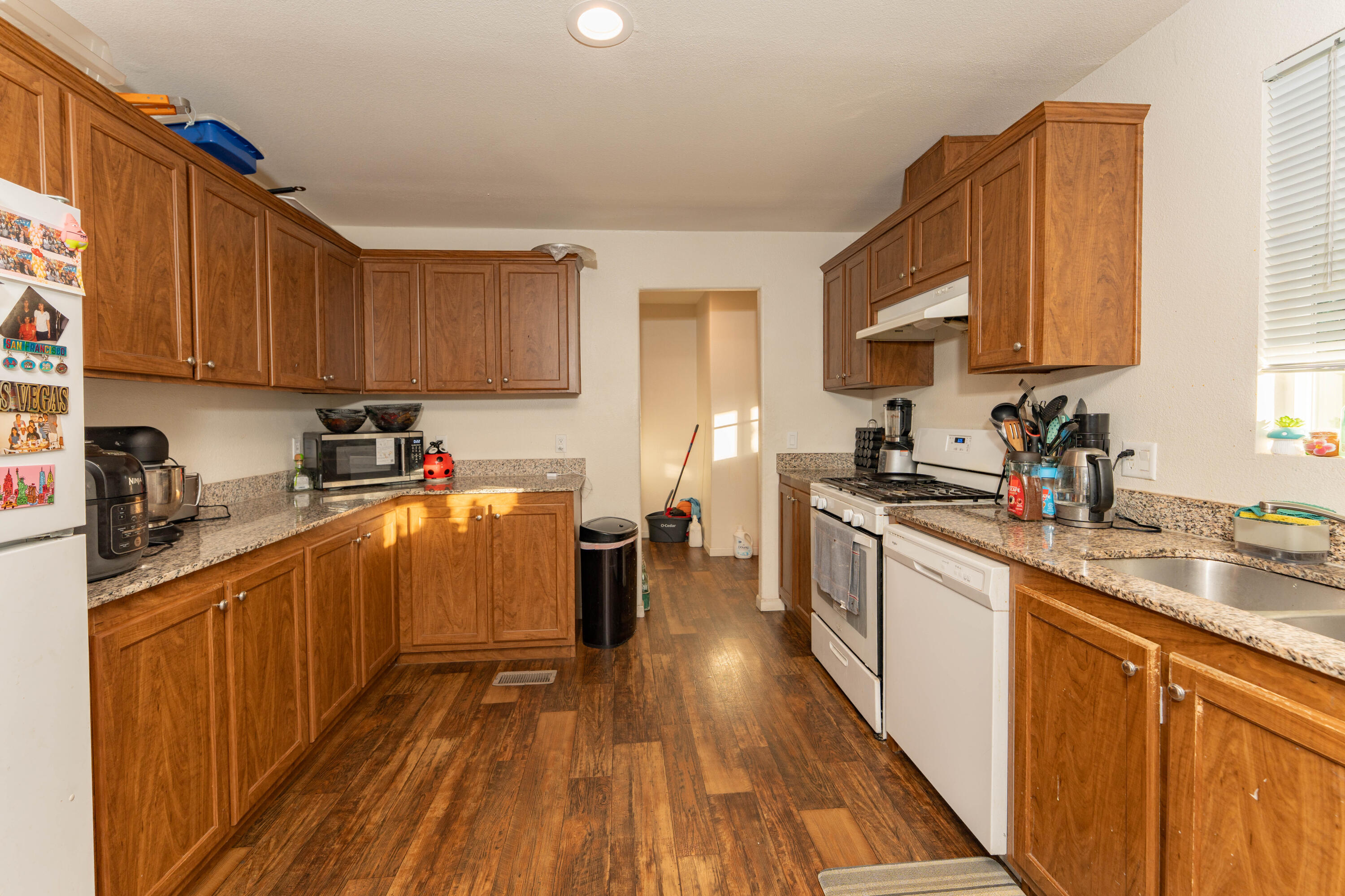 900 E SE Rankin Rd #72, Tulare, CA 93274