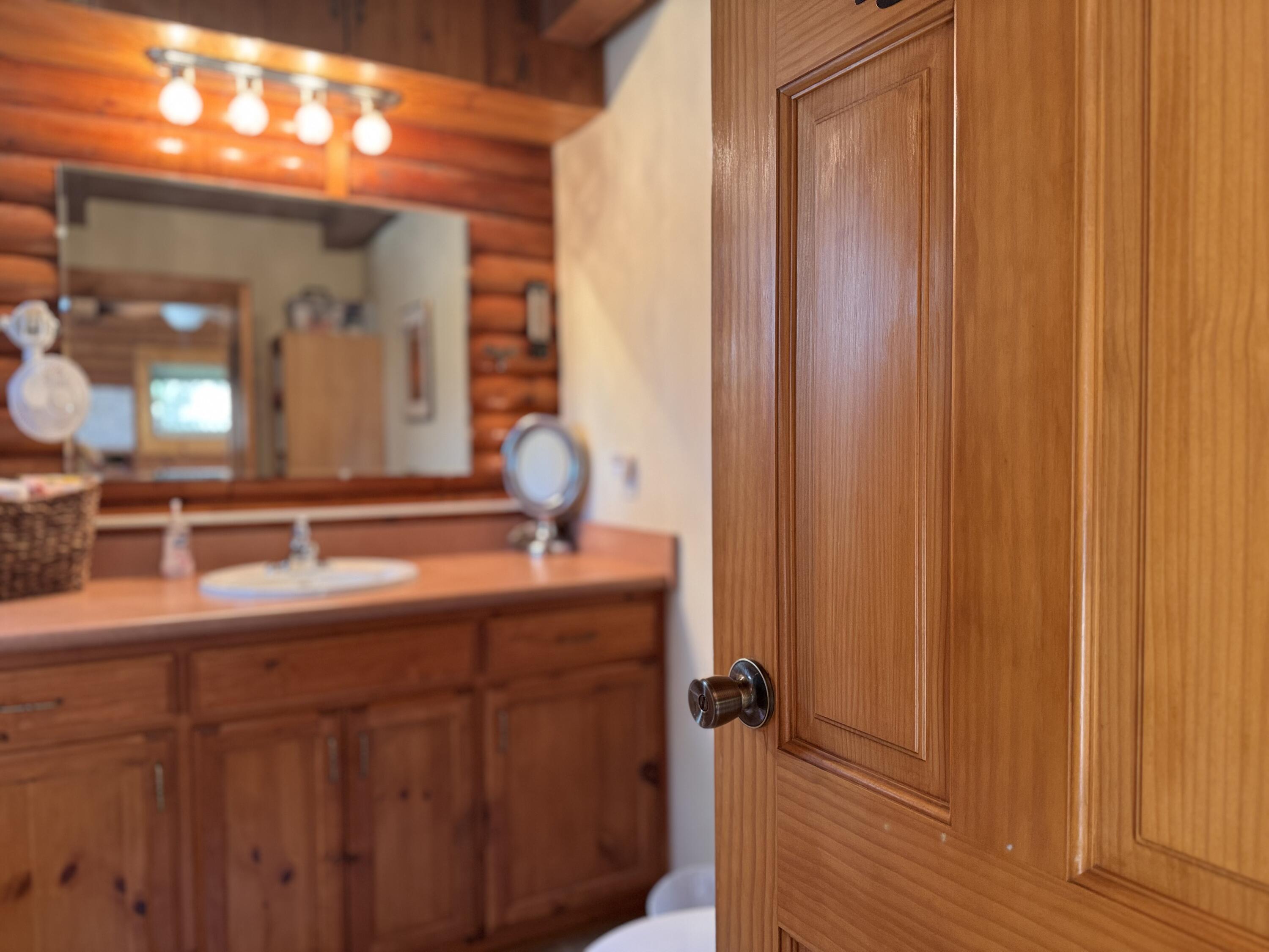 51911 Hogback Rd, Miramonte, CA 93641