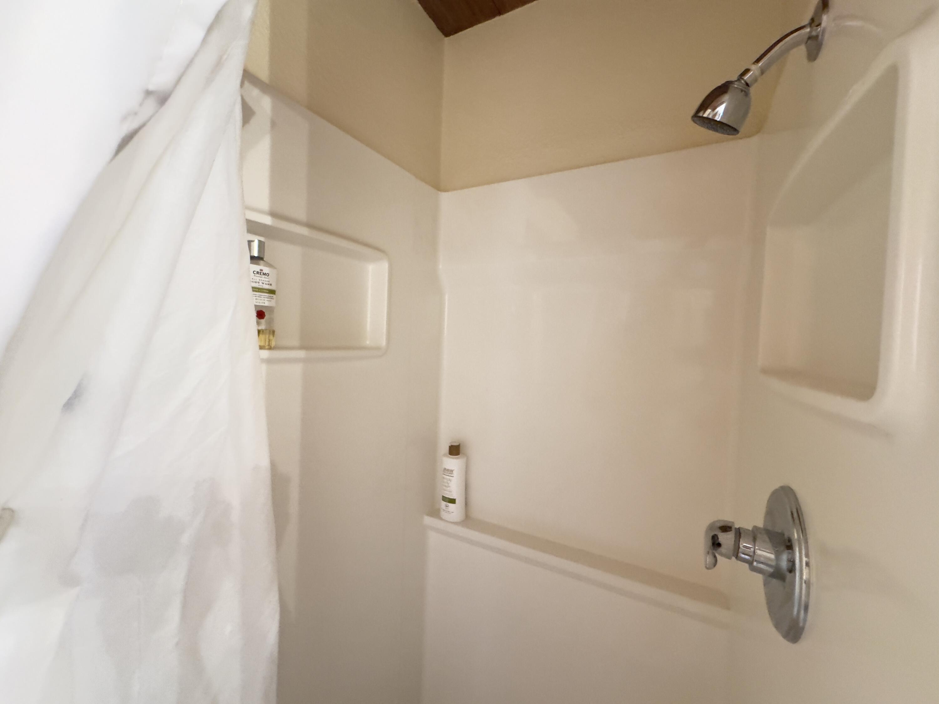 51911 Hogback Rd, Miramonte, CA 93641