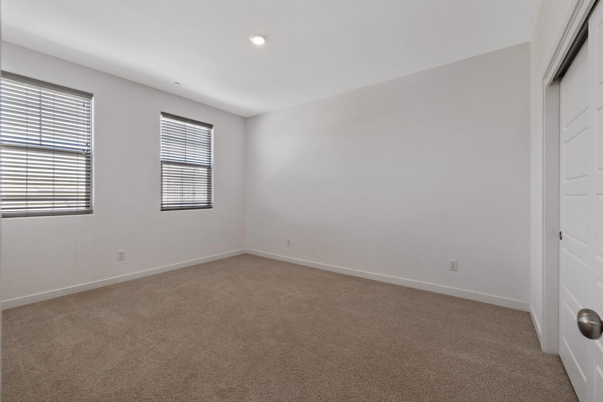 1754 N Aster Lake Rd, Hanford, CA 93230