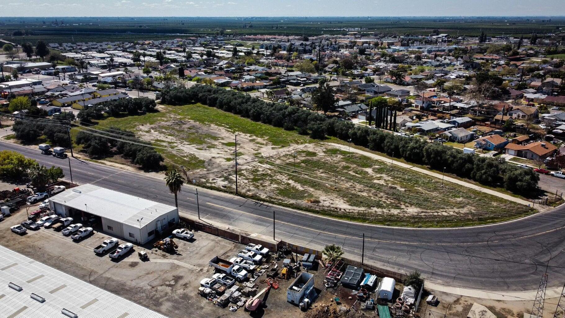 0 Vernon Ave, Lindsay, CA 93247