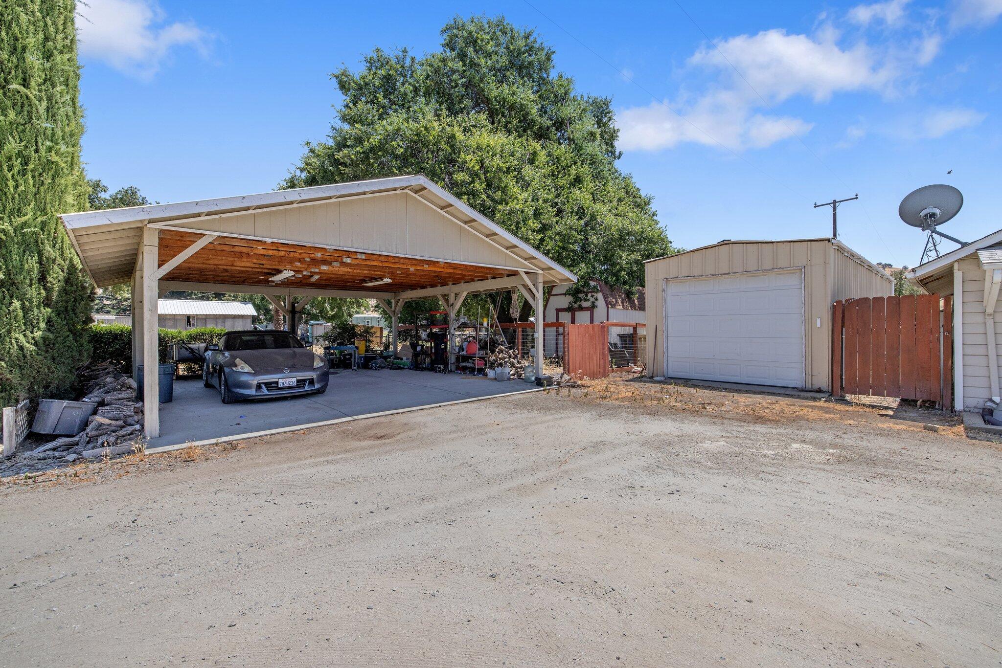 24297 Ave 324, Woodlake, CA 93286