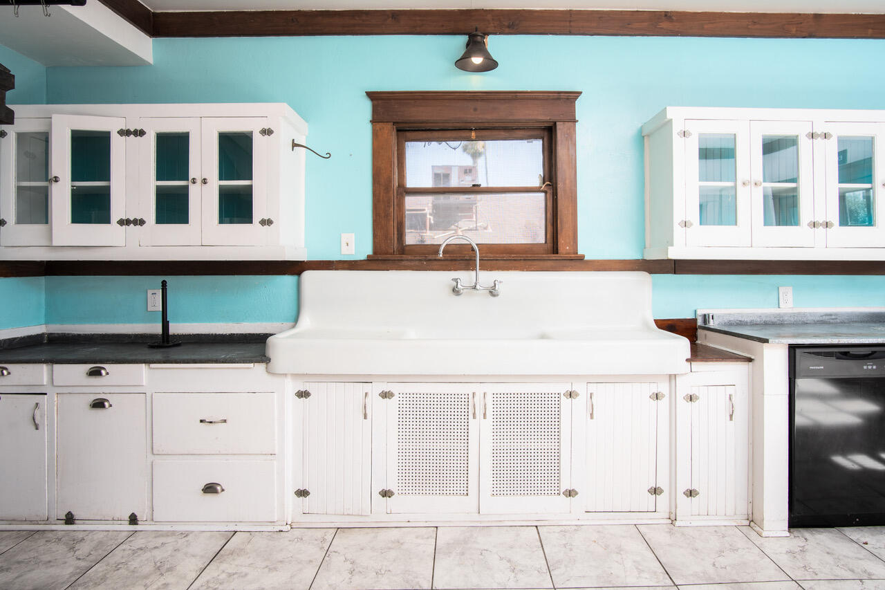 459 N El Granito St, Porterville, CA 93257