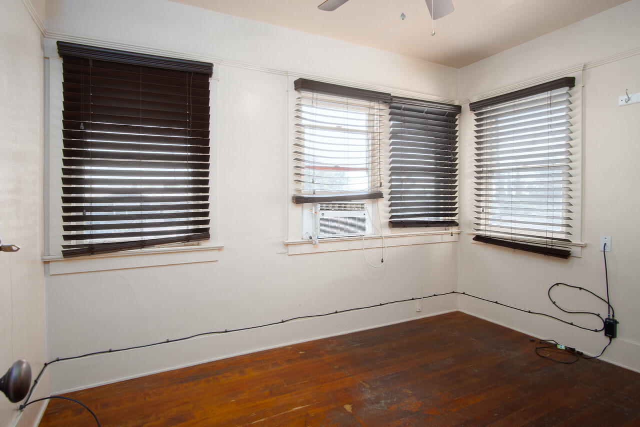 459 N El Granito St, Porterville, CA 93257