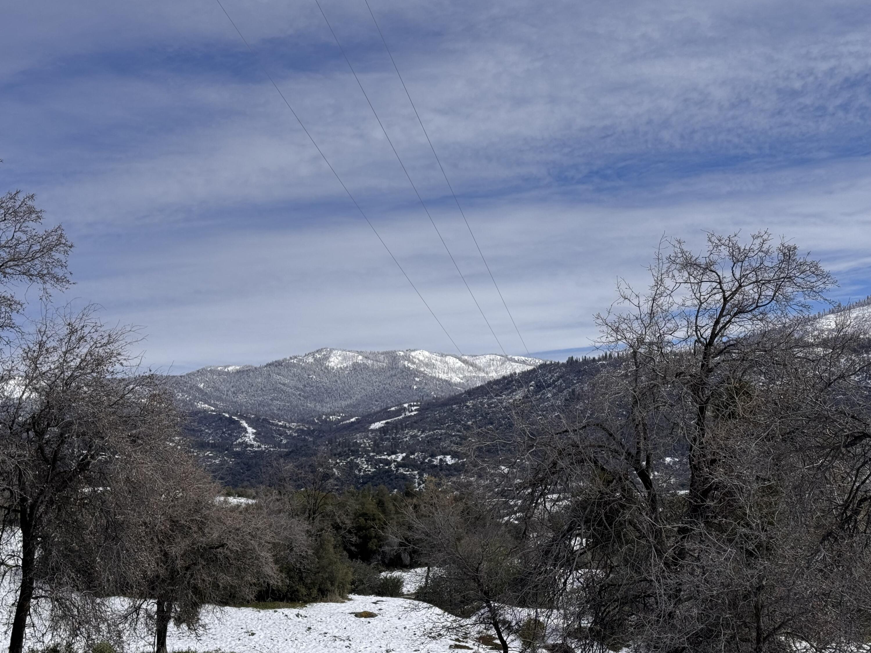 50200 Hogback Dr Dr, Badger, CA 93603