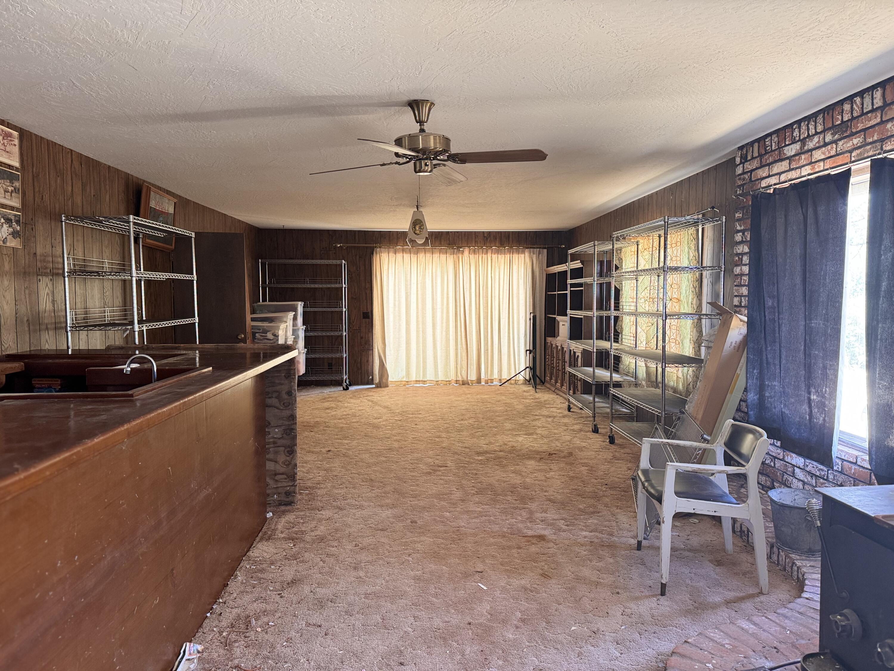 50200 Hogback Dr Dr, Badger, CA 93603