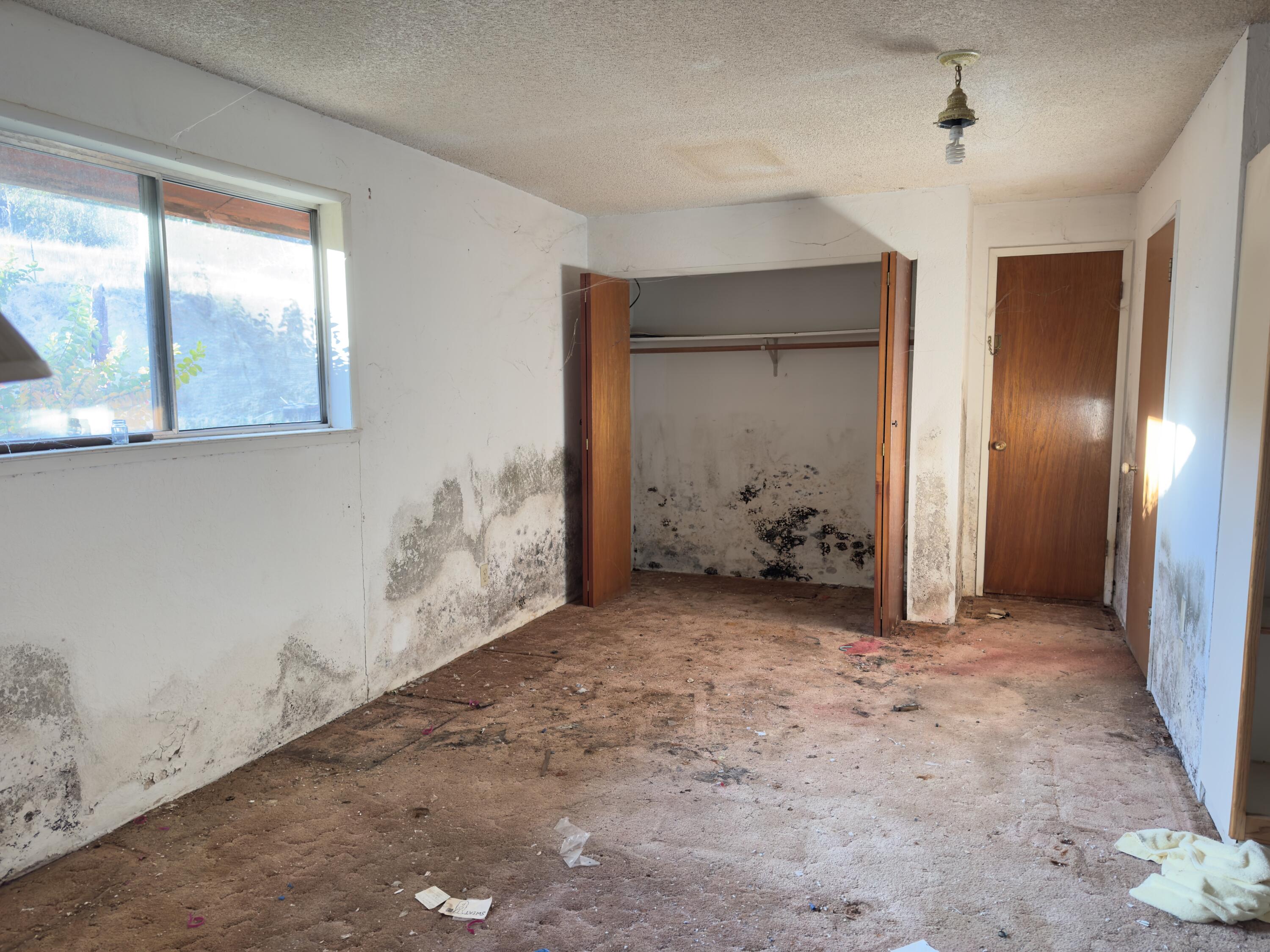 50200 Hogback Dr Dr, Badger, CA 93603