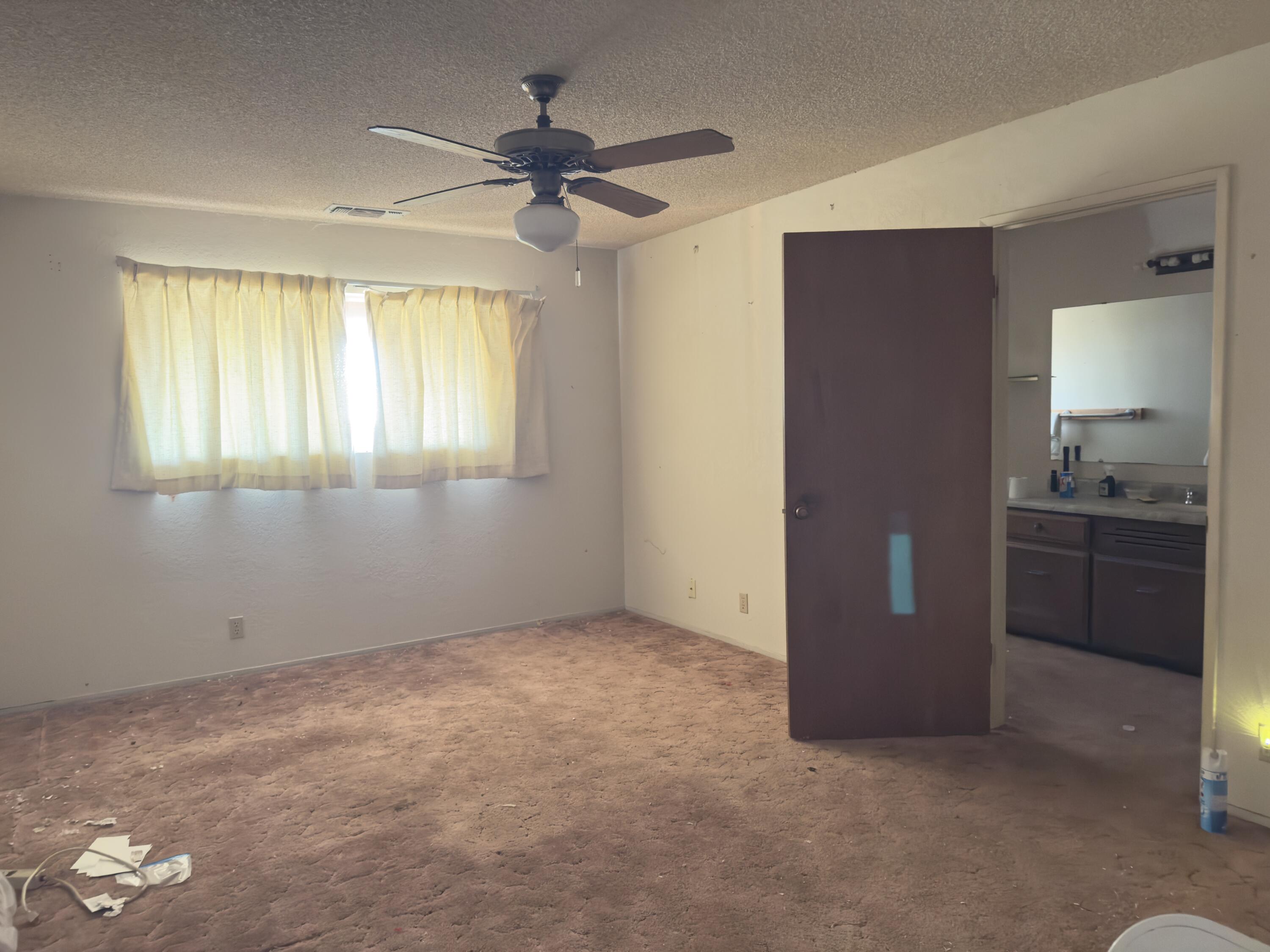 50200 Hogback Dr Dr, Badger, CA 93603