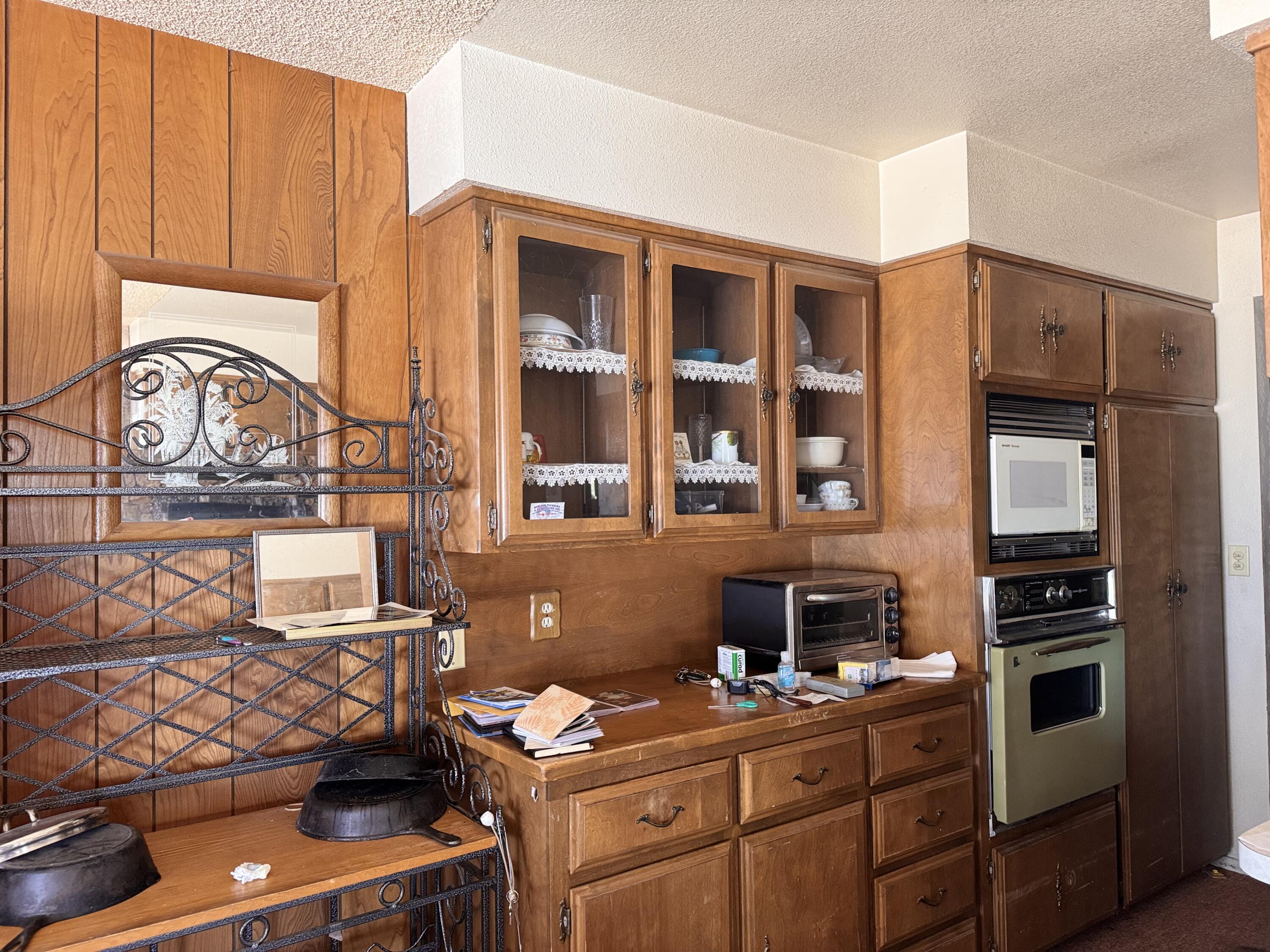 50200 Hogback Dr Dr, Badger, CA 93603