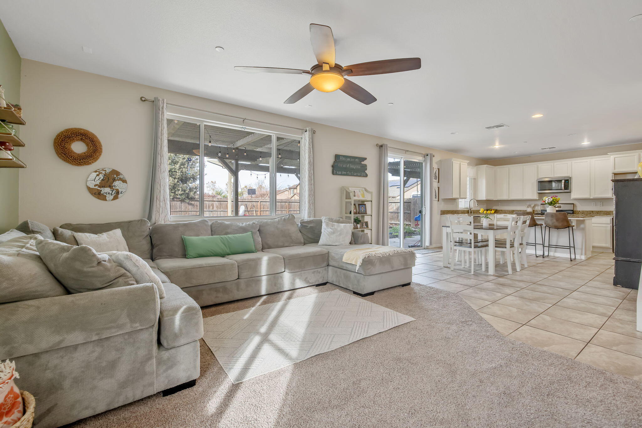 2446 W Sedona Ave, Visalia, CA 93291