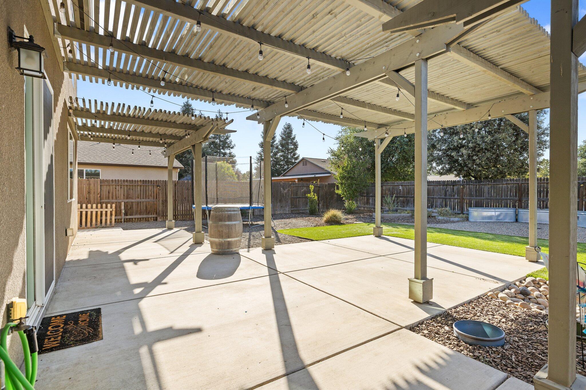 2446 W Sedona Ave, Visalia, CA 93291