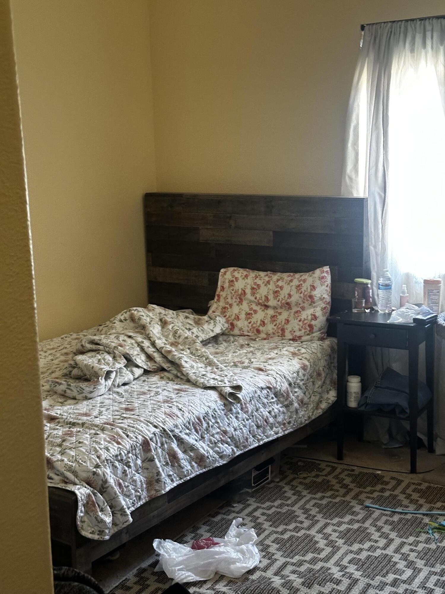 360, 364 N Cypress St #2, Woodlake, CA 93286