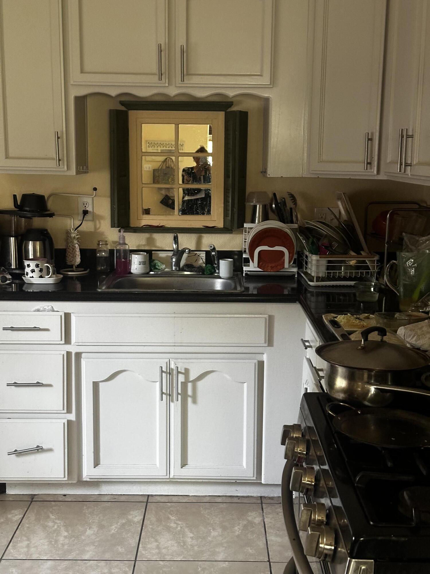 360, 364 N Cypress St #2, Woodlake, CA 93286