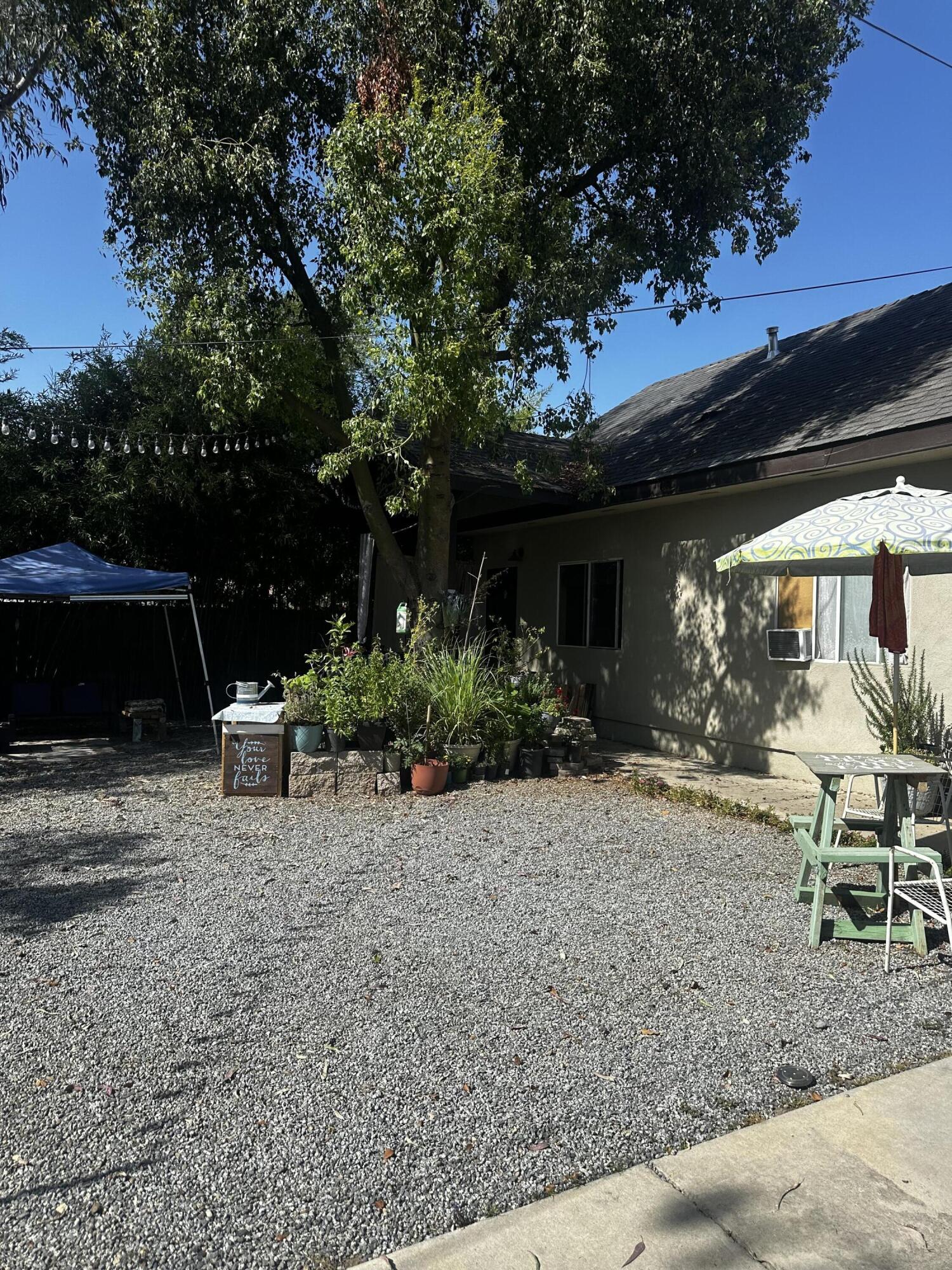 360, 364 N Cypress St #2, Woodlake, CA 93286