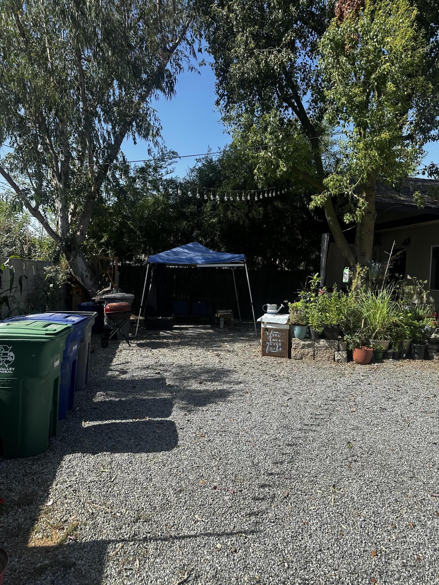 360, 364 N Cypress St #2, Woodlake, CA 93286