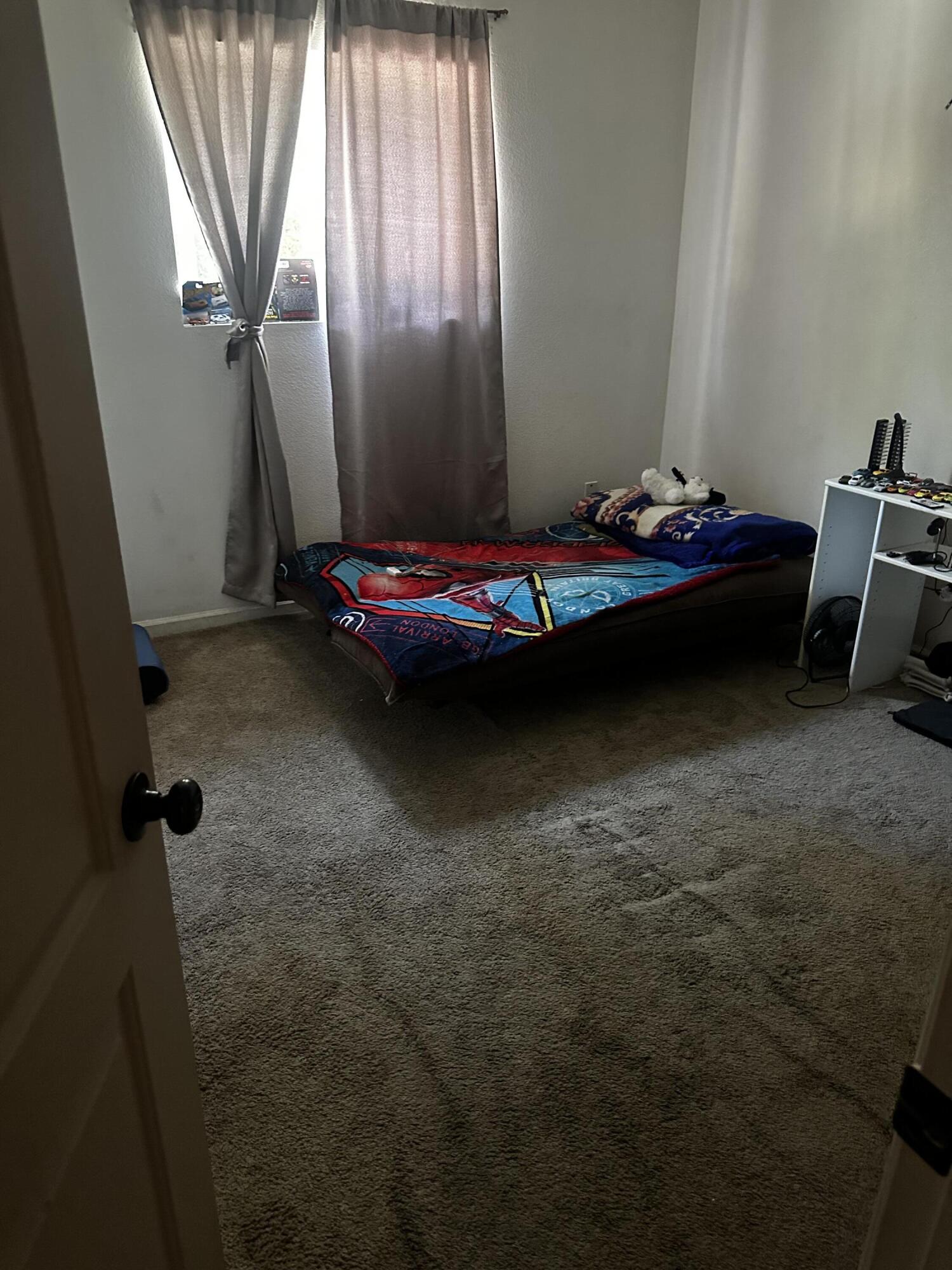 360, 364 N Cypress St #2, Woodlake, CA 93286